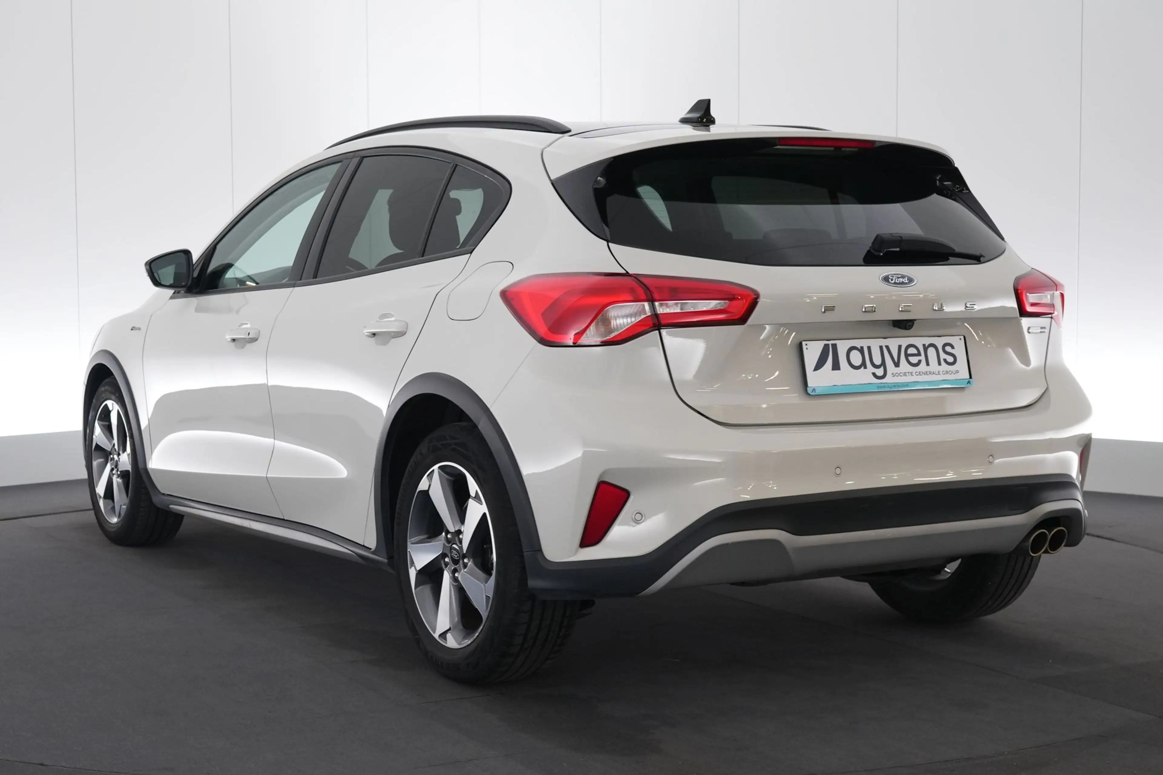 Ford Focus 1.0i EcoBoost MHEV Active LED GPS PDC CAM Verw. Ze — photo 9