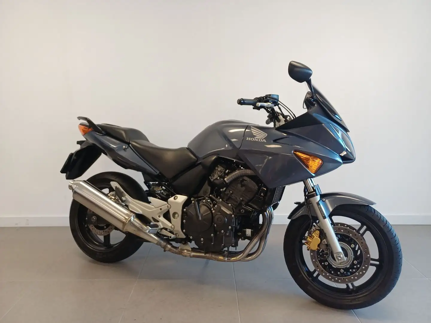 Honda CBF 600 S ABS Grijs - 2