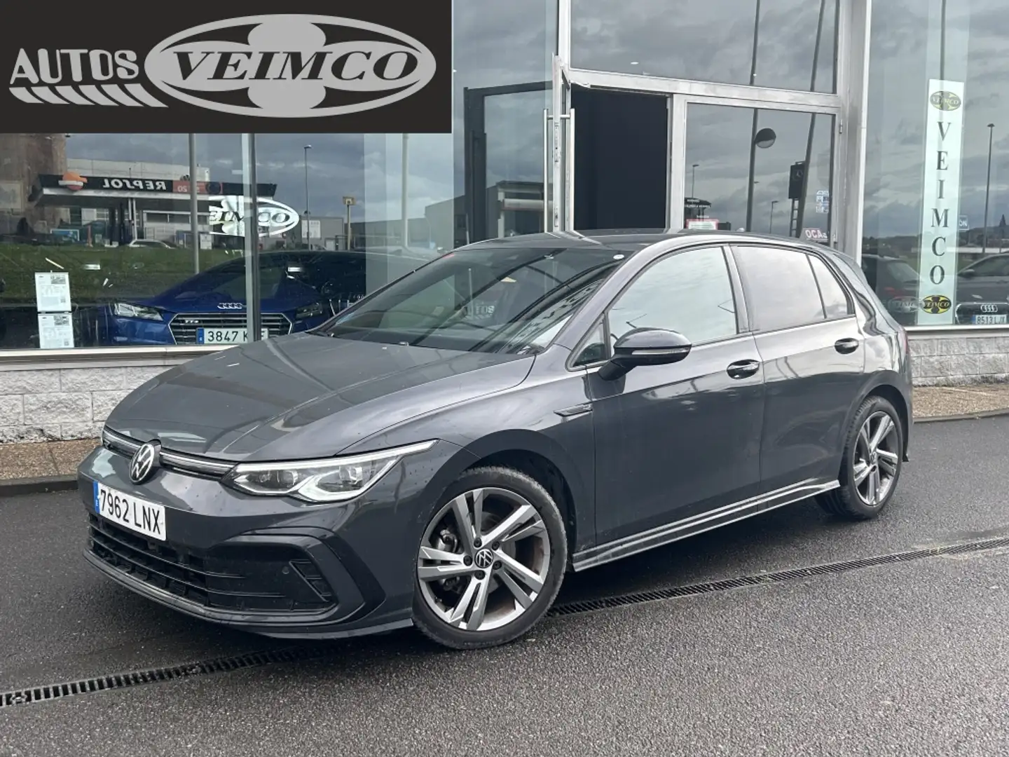 Volkswagen Golf 1.5 eTSI R-Line DSG 96kW Gris - 1