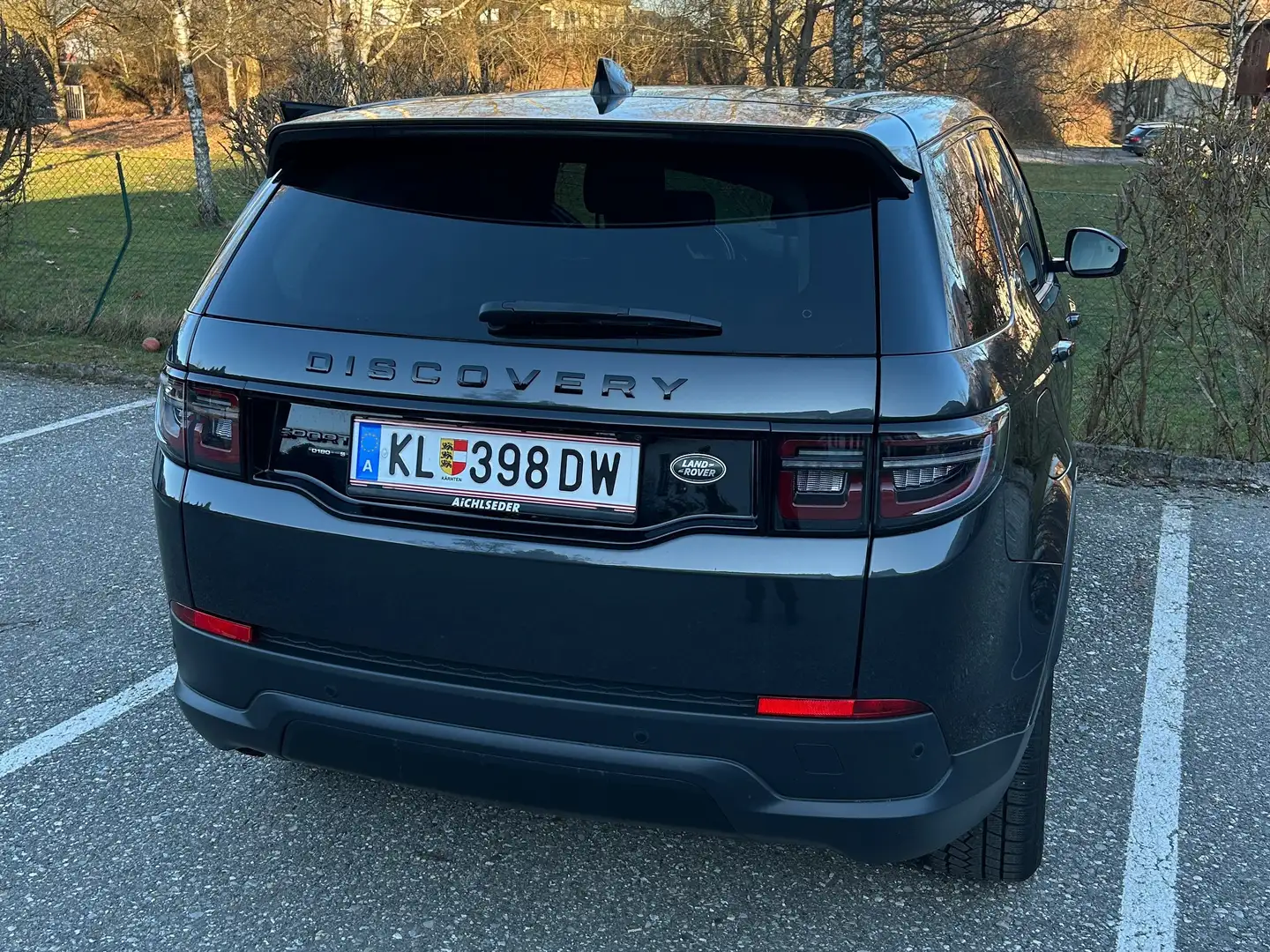 Land Rover Discovery Sport Discovery Sport D180 4WD Aut. Grau - 2