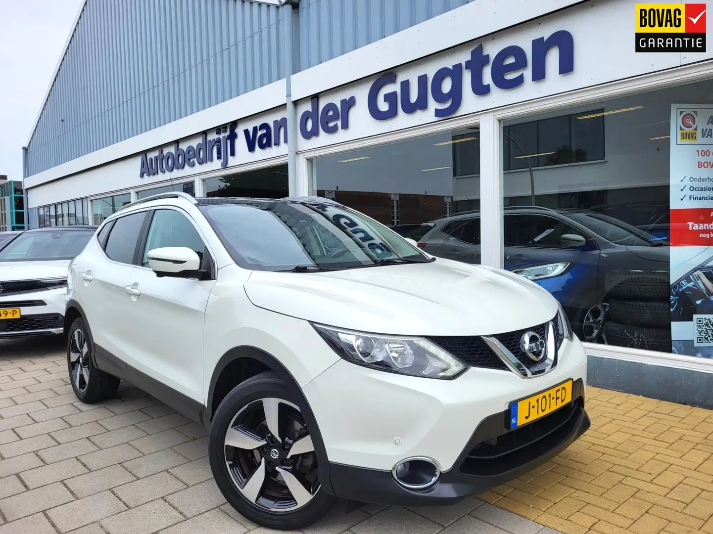 Nissan Qashqai 1.2 Tekna / 74.000 / Camera / Airco / Blanco - 1