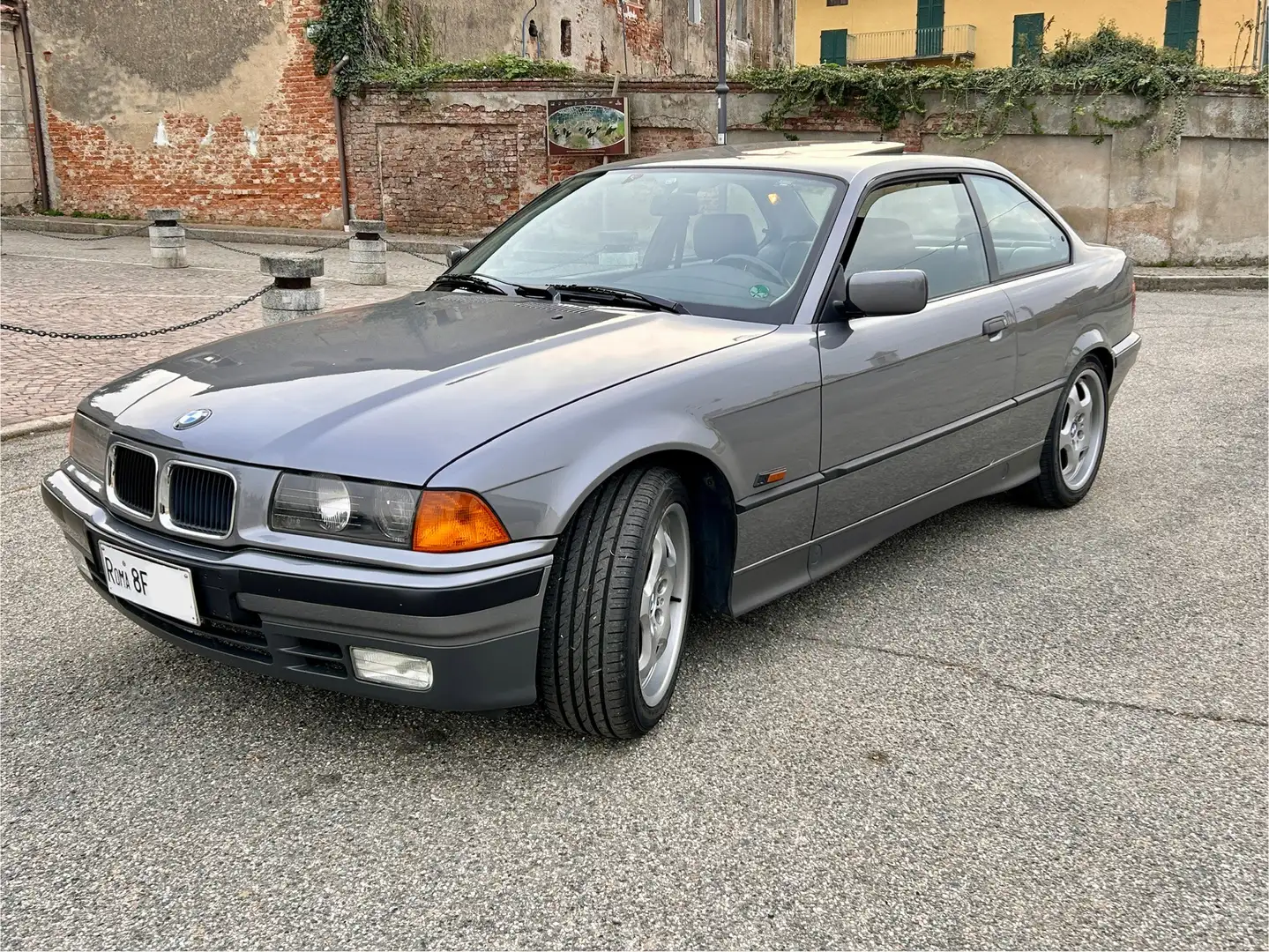 BMW 320 320i Coupe auto cat. - 1
