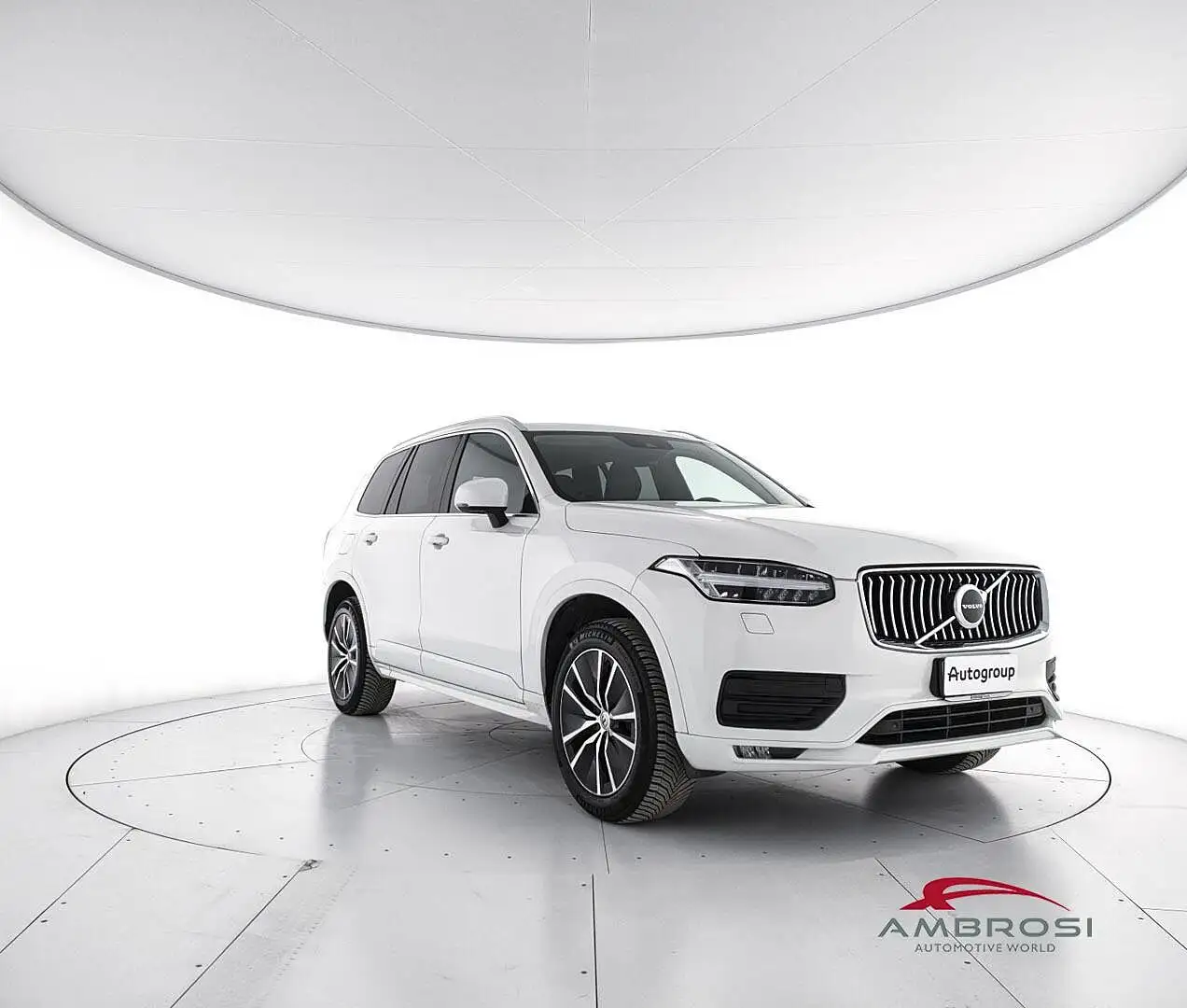 Volvo XC90 D5 AWD Geartronic 7 posti Momentum - PER OPERATORI Bianco - 2