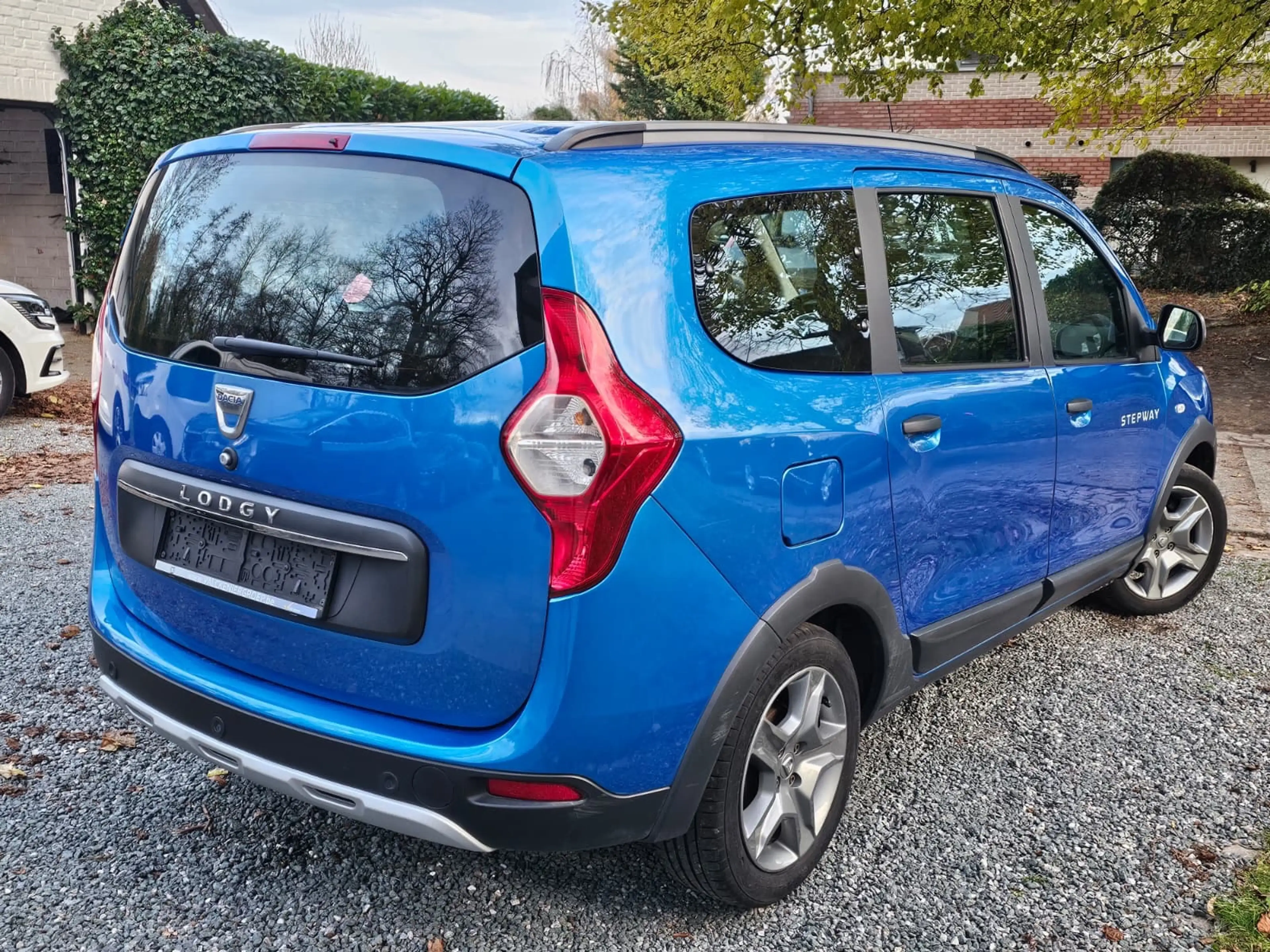 Dacia Lodgy Stepway 1.3 TCe * 7 PLACES * 1 MAIN * AN 2021 * — photo 4