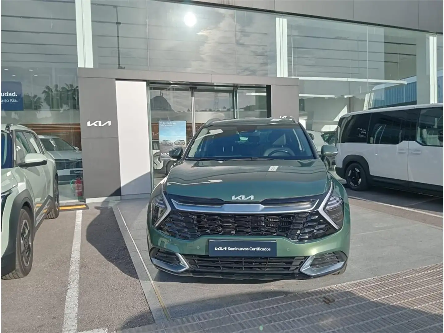 Kia Sportage 1.6 T-GDi MHEV Tech 150 - 2