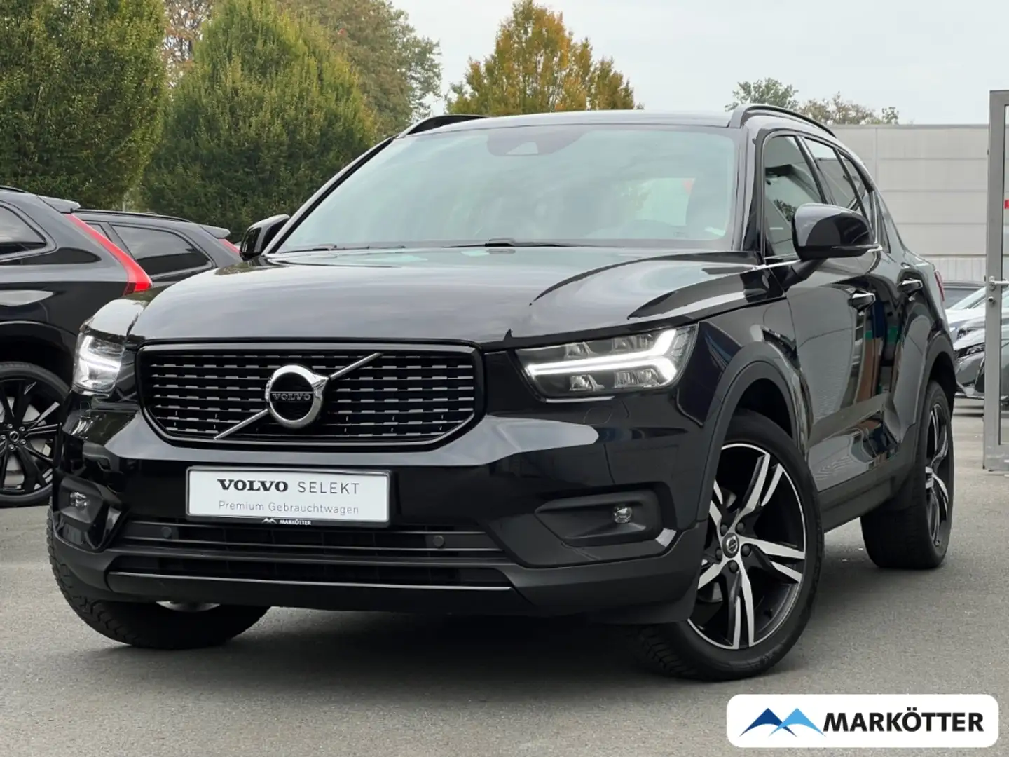 Volvo XC40 T3 R-Design EU6d ACC/FSH/CAM/SHZ/LHZ Schwarz - 1