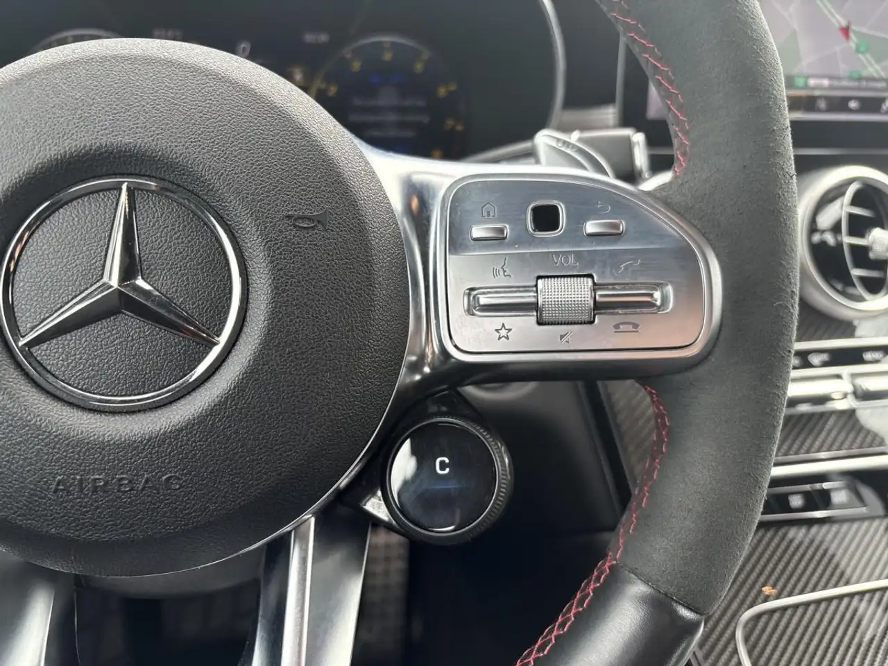 Mercedes-Benz GLC снимка Mercedes-Benz GLC