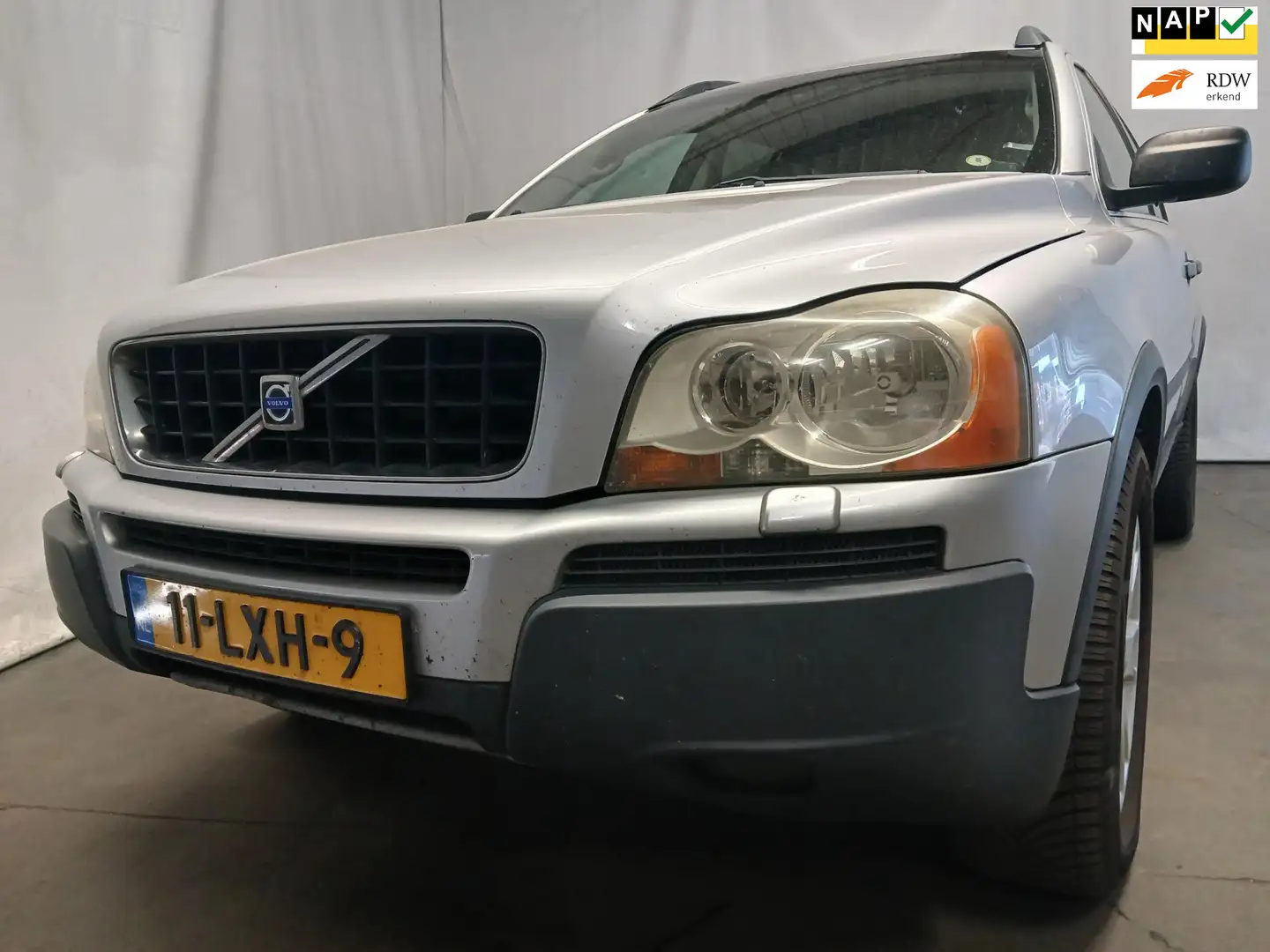 Volvo XC90 2.9 T6 Schadeauto!! Grau - 1