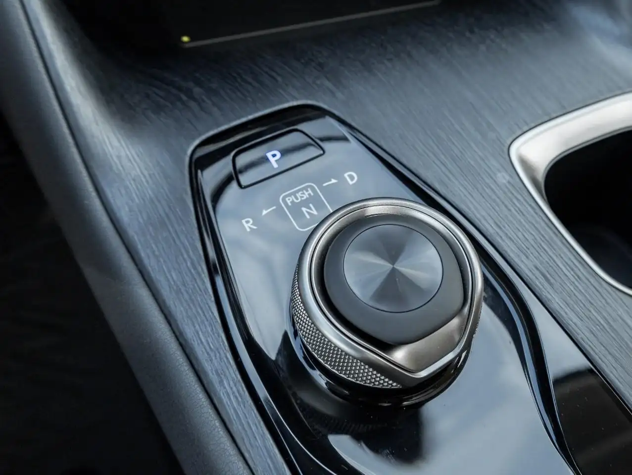 Lexus RZ снимка Lexus RZ