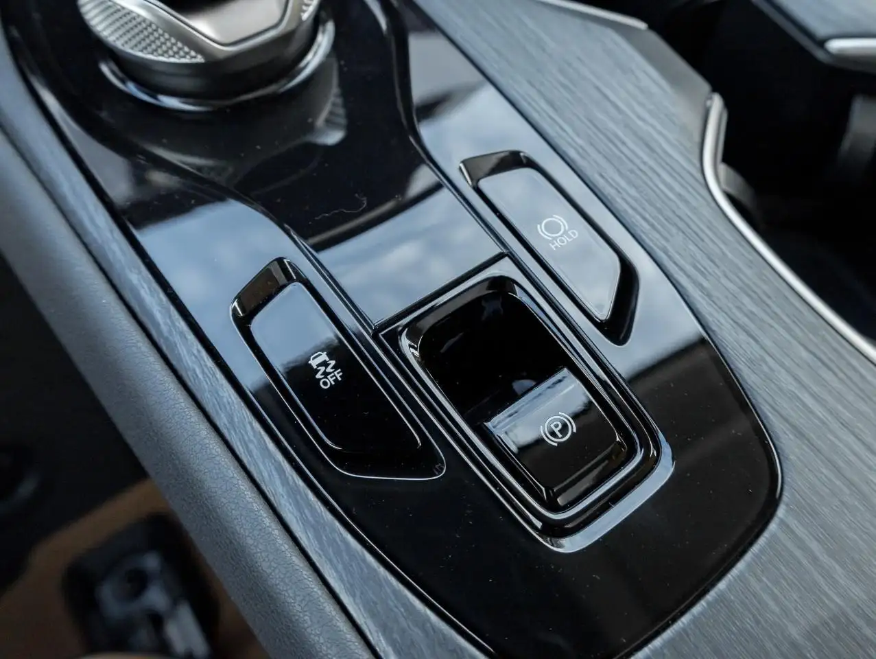 Lexus RZ снимка Lexus RZ