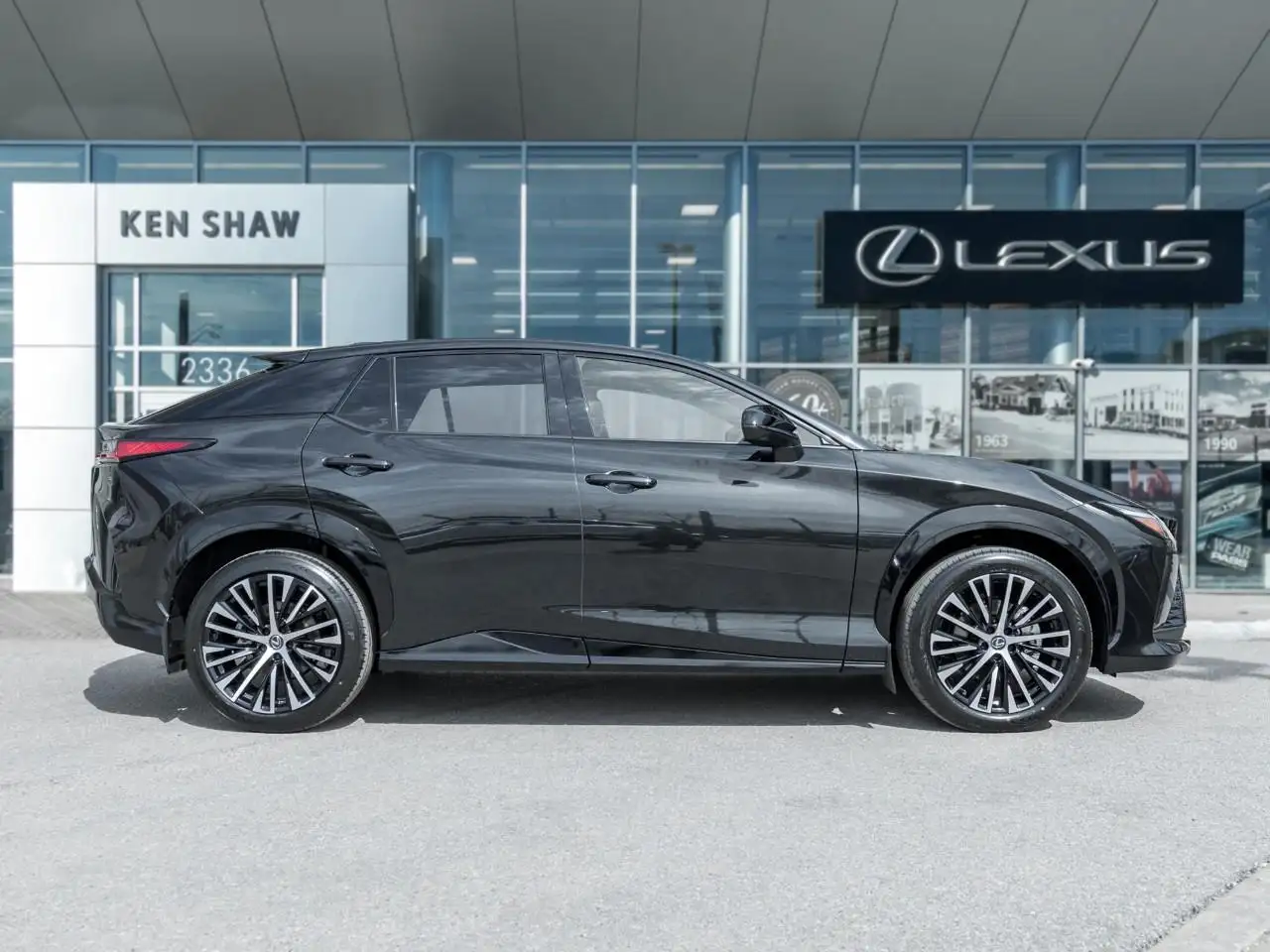 Lexus RZ снимка Lexus RZ