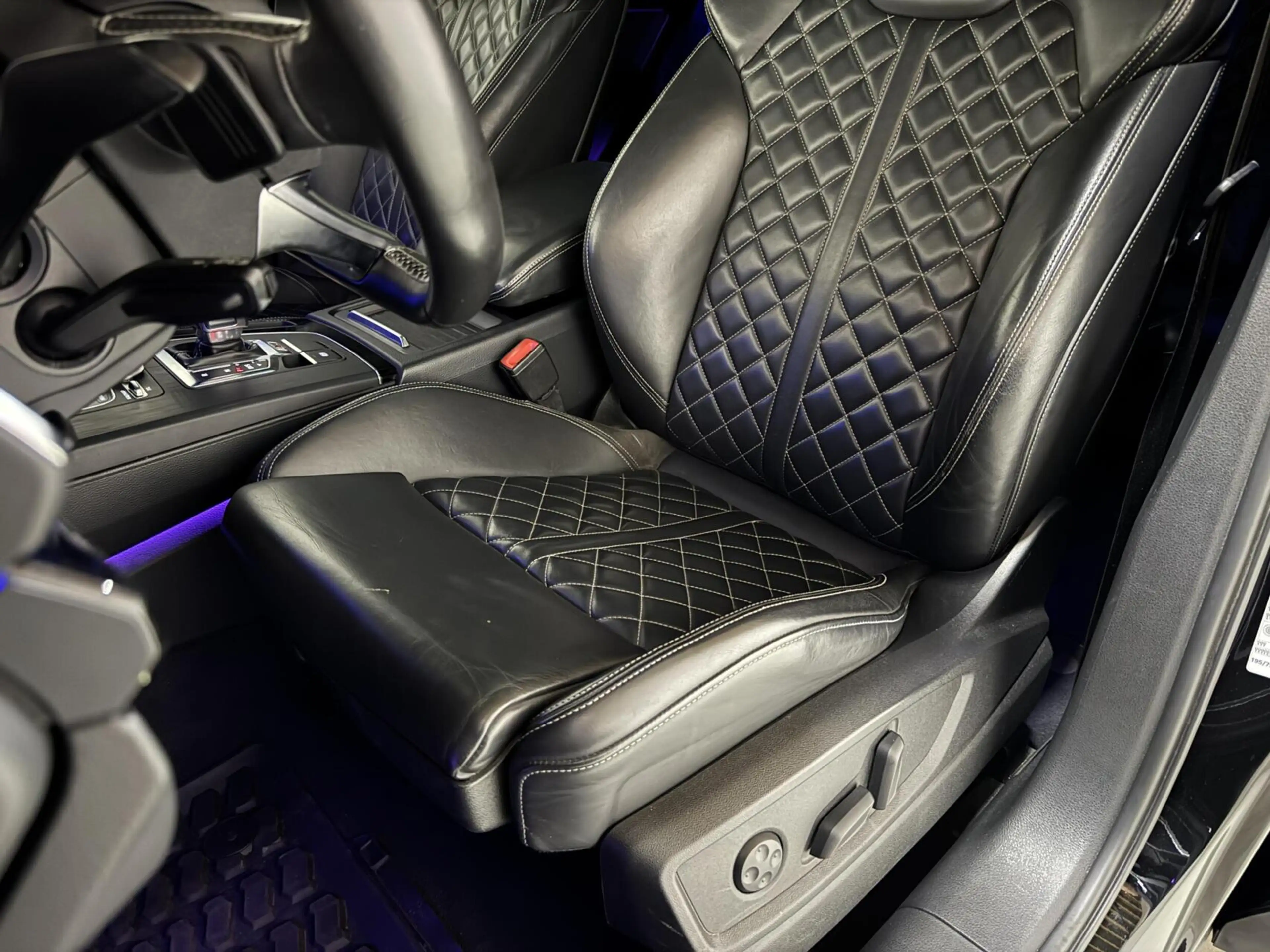 Audi SQ5 3.0 TFSI SQ5 Quattro Pano RS-Seat Luchtvering B&O — photo 18