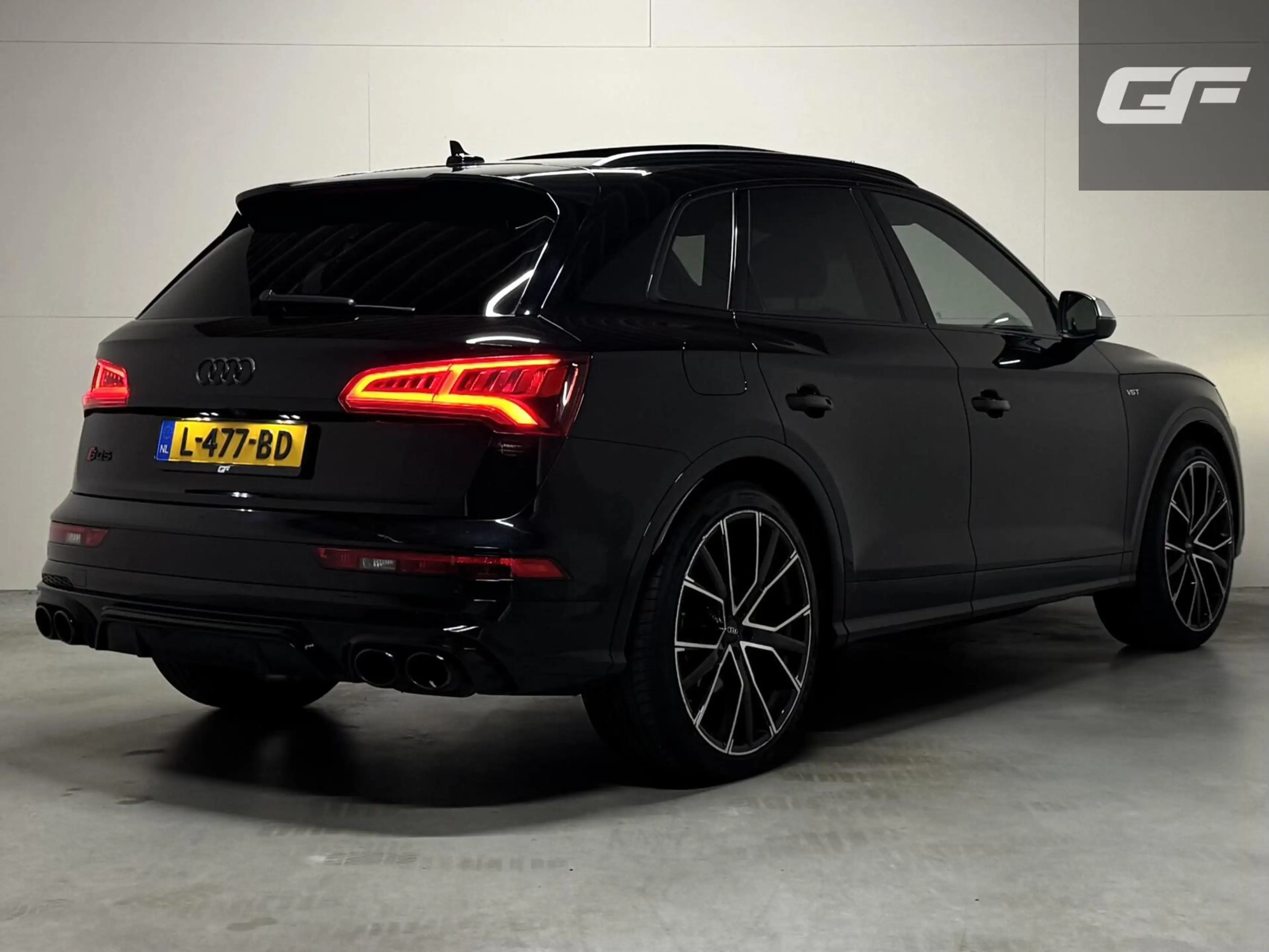 Audi SQ5 3.0 TFSI SQ5 Quattro Pano RS-Seat Luchtvering B&O — photo 4