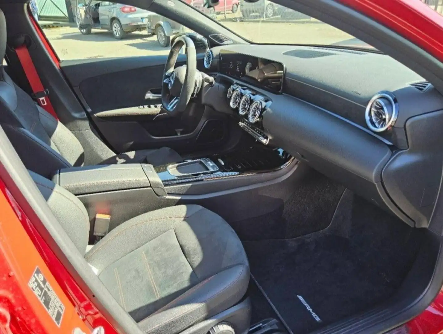 Mercedes-Benz A 45 AMG MERCEDES-BENZ A45 S Line Premium Plus 4matic+ auto Красный - 2