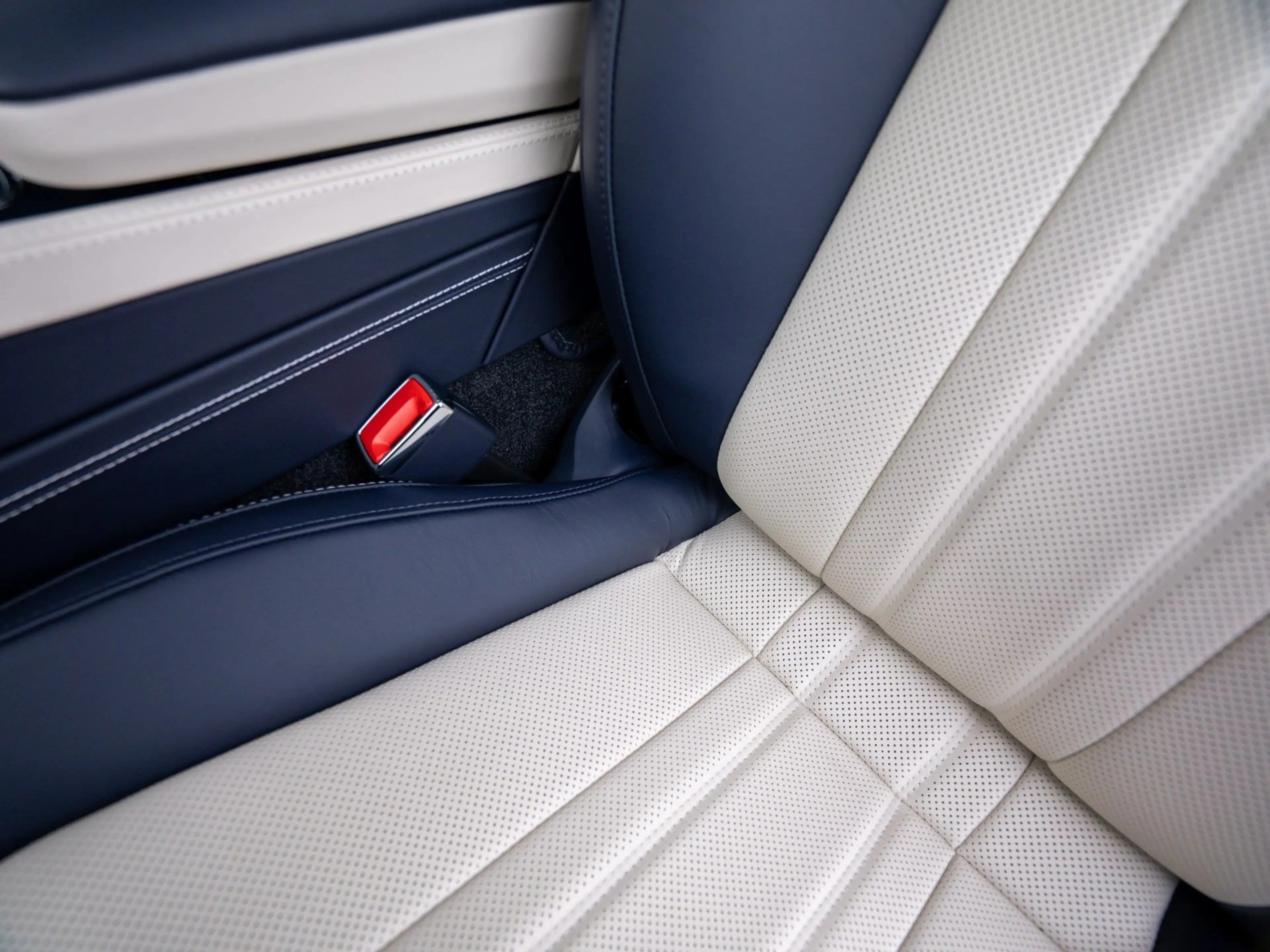 Bentley Continental GT Naim & Akrapovic Titan Abgasanlage — photo 14