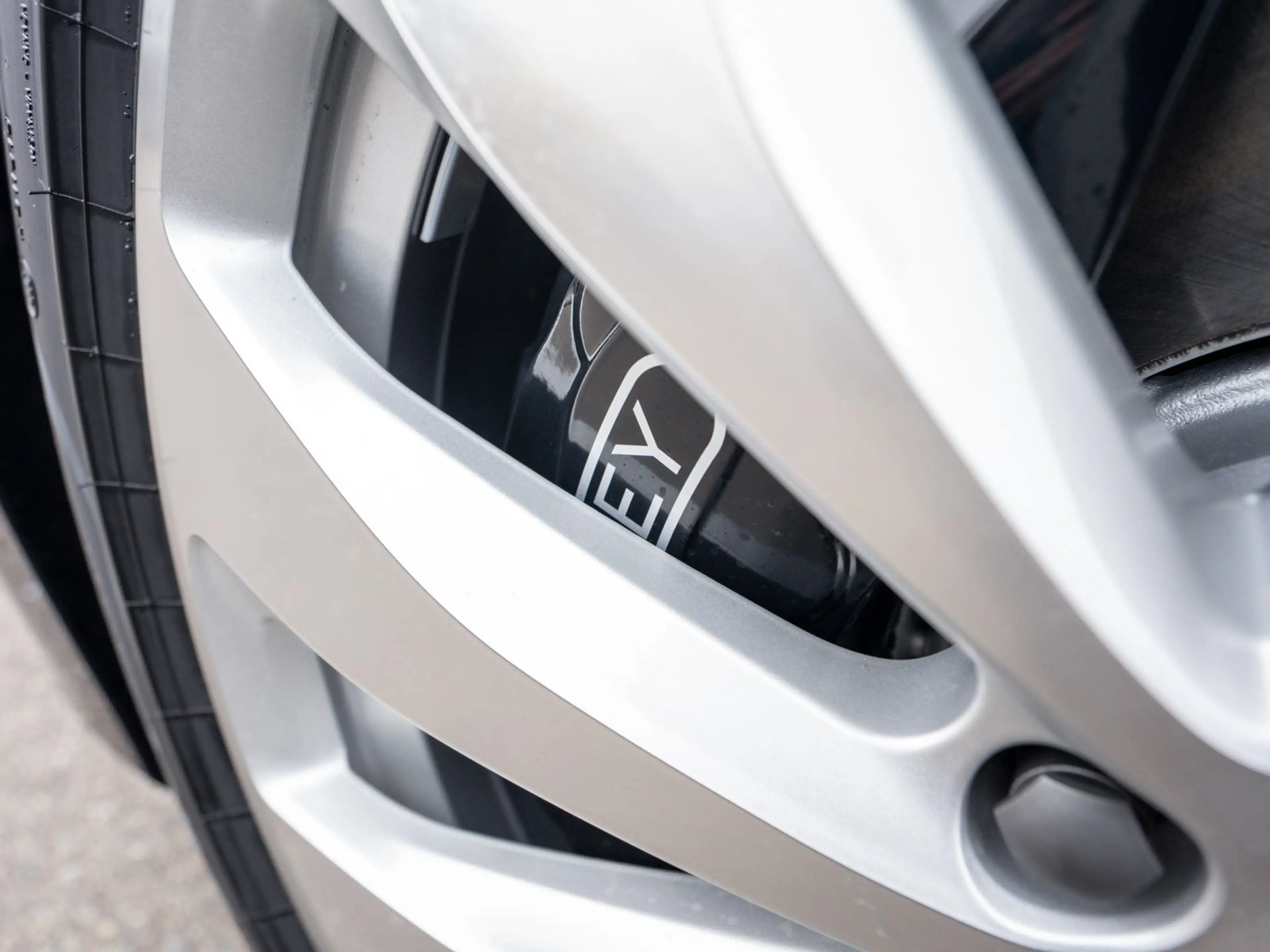 Bentley Continental GT Naim & Akrapovic Titan Abgasanlage — photo 10