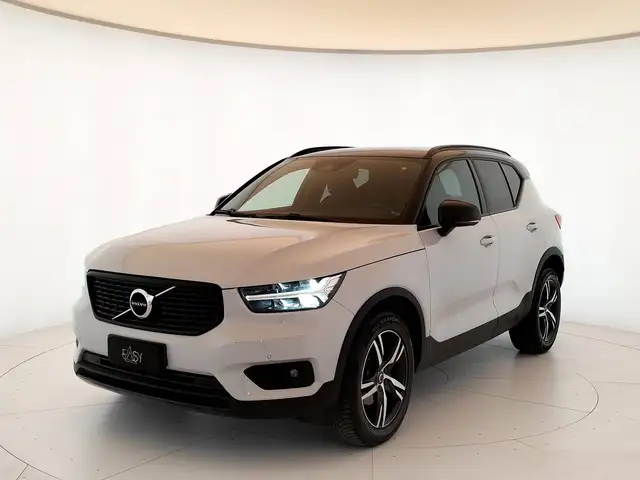 2019 Volvo XC40 in Silver for sale