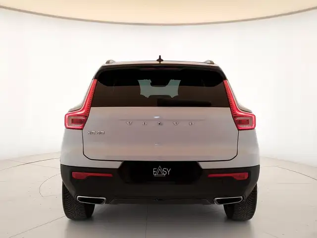 Volvo XC40 view 7