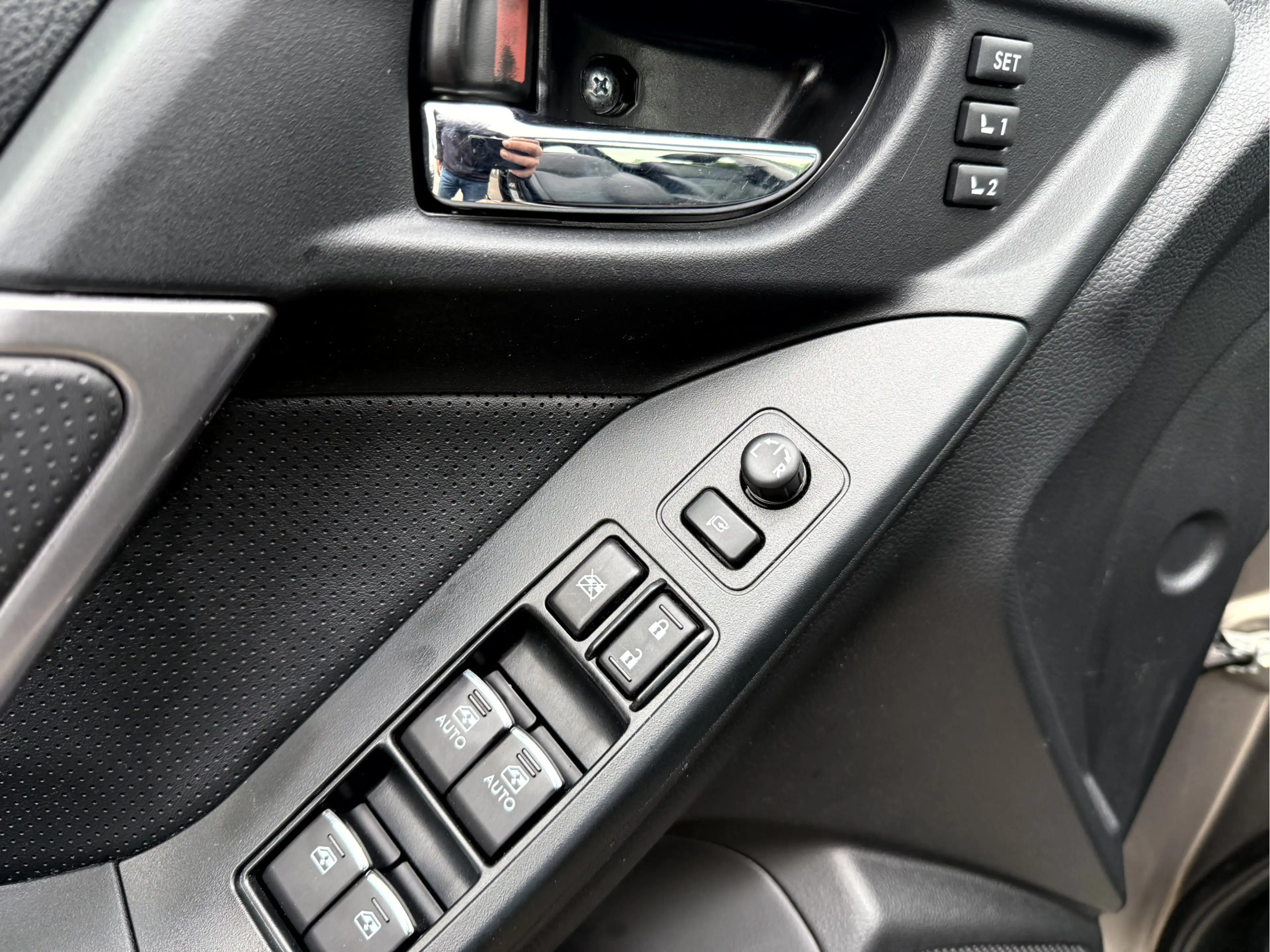 Subaru Forester 2.0 Premium NL. Auto, Vol Opties. — photo 12