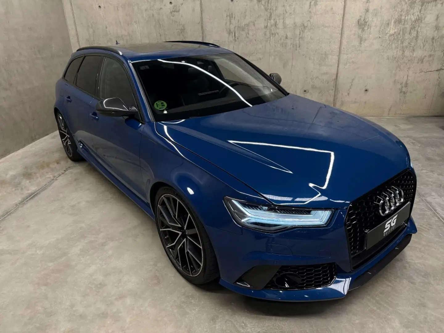 Audi RS6 RS 6 Avant 4.0 TFSI performance Q. Tip. Modrá - 2