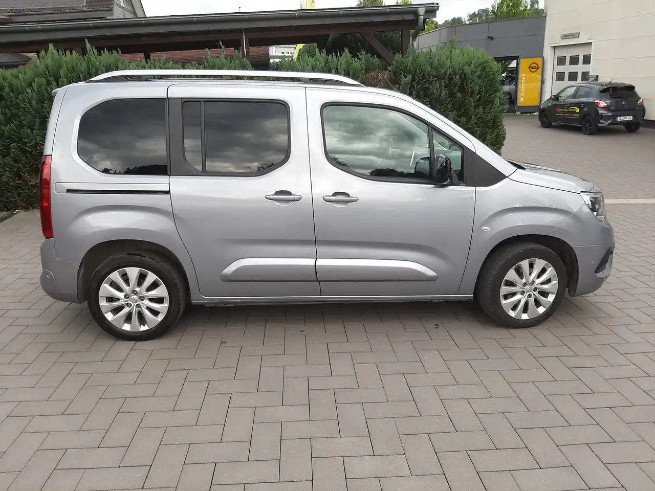 Opel Combo-e Life