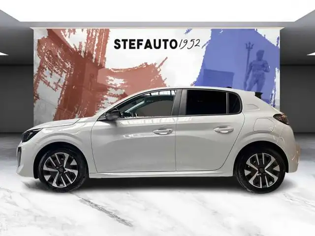 Peugeot 208 view 3