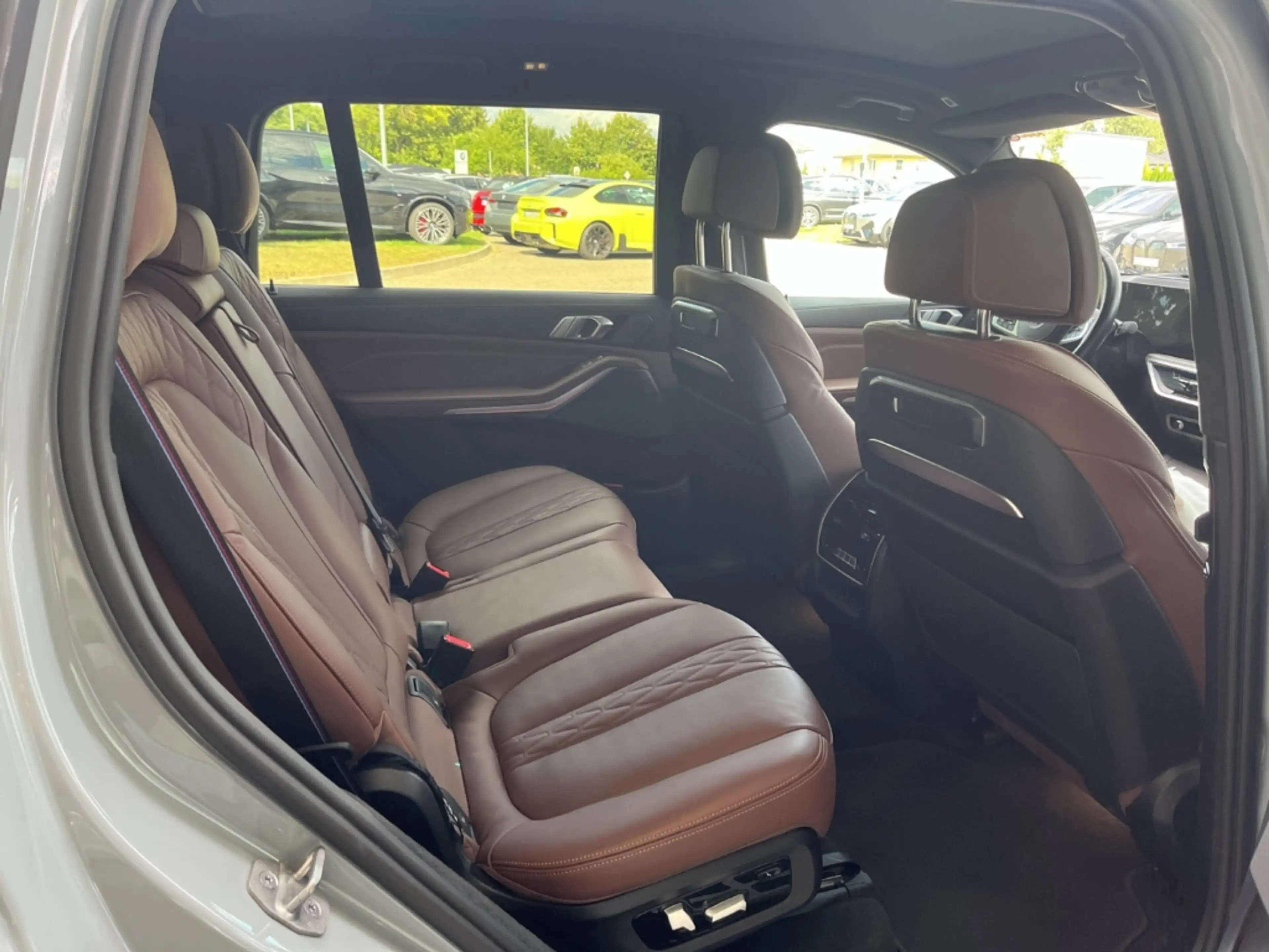 BMW X7 xDrive 40i M Sport Pro/StandHZG/AHK/Panorama — photo 8