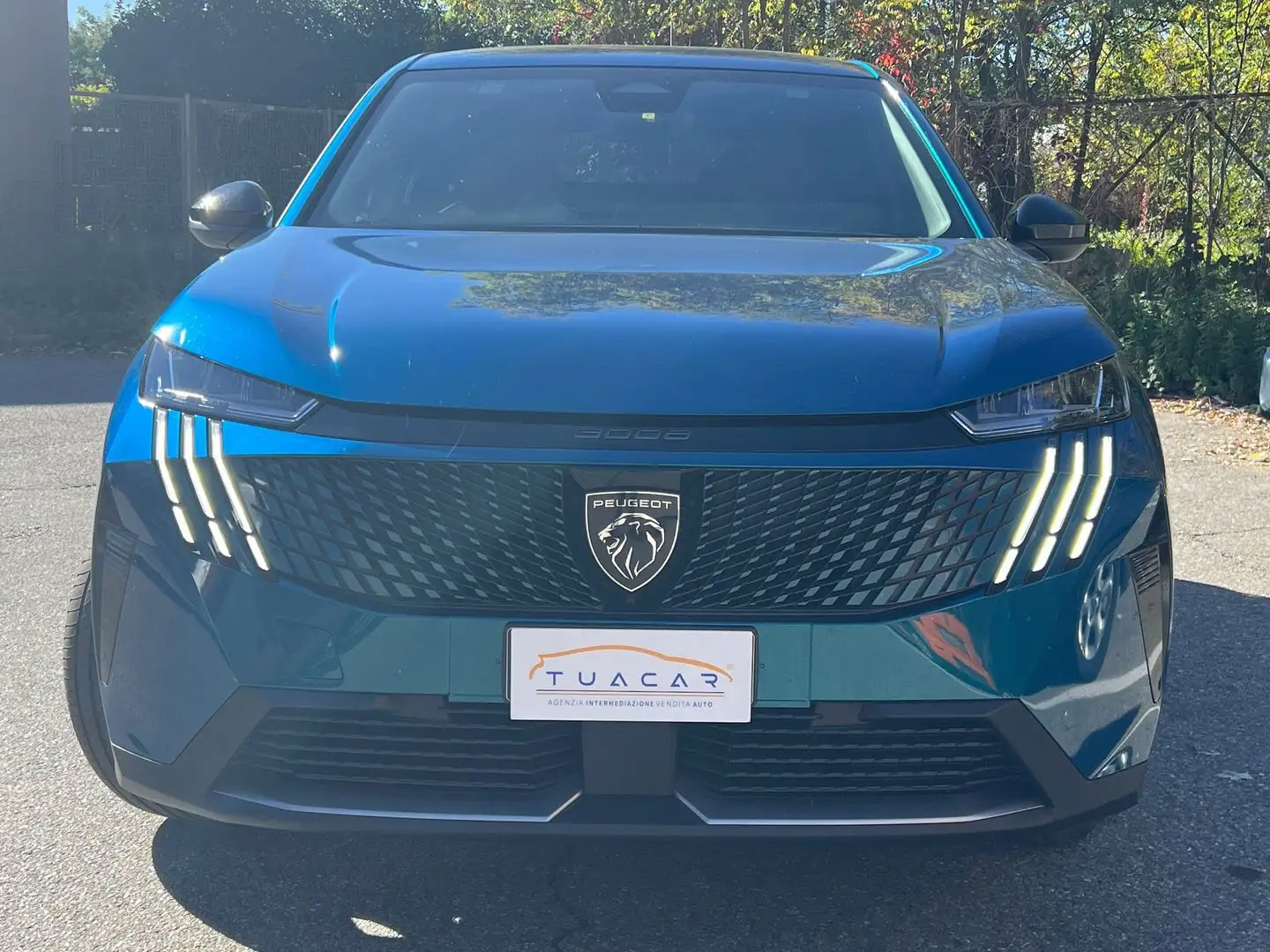 Peugeot 3008 Allure 1.2 136/145 MHEV Blu/Azzurro - 2