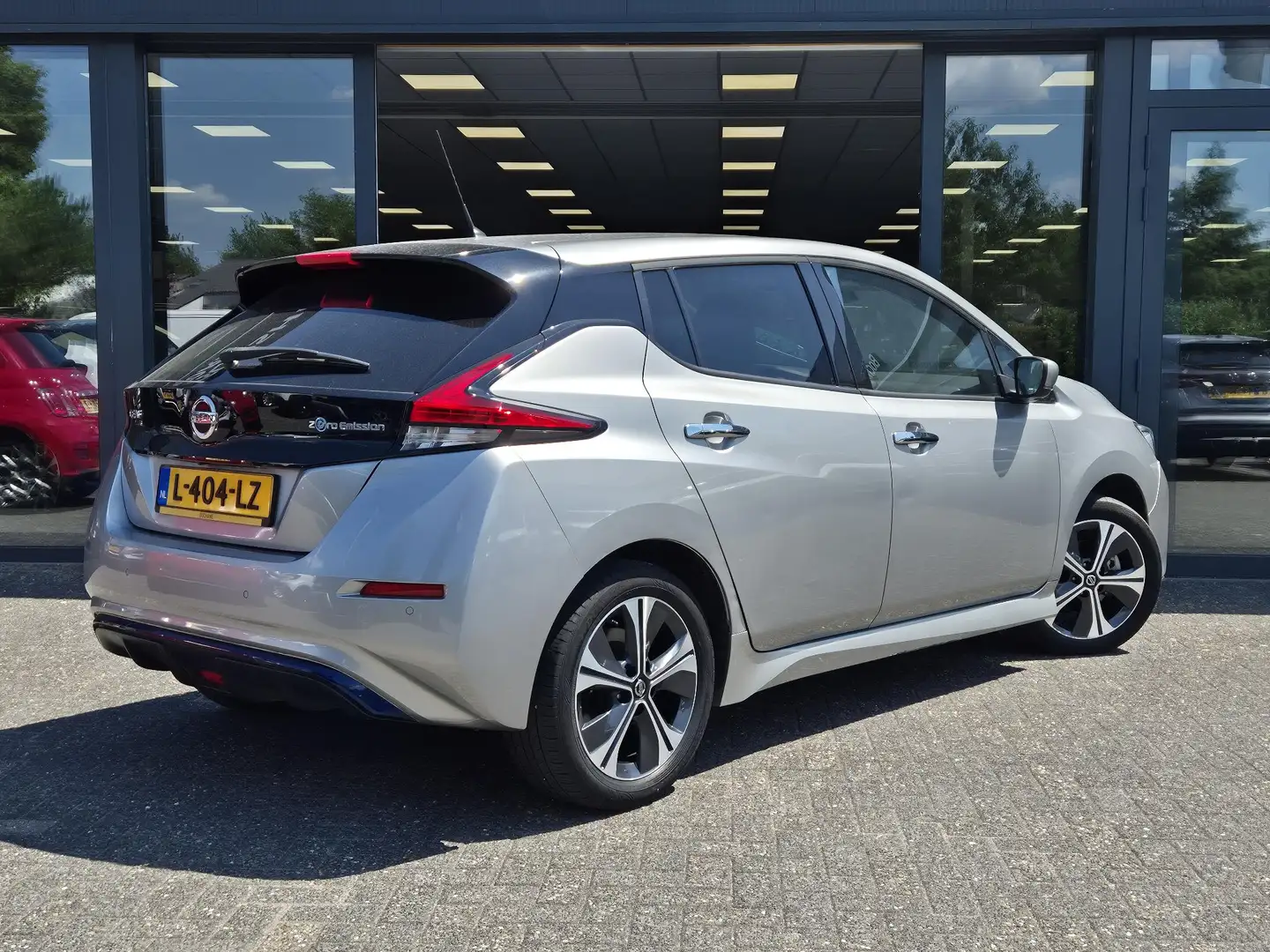 Nissan Leaf e+ N-Connecta 62 kWh | LONG RANGE | 217PK | Grijs - 2