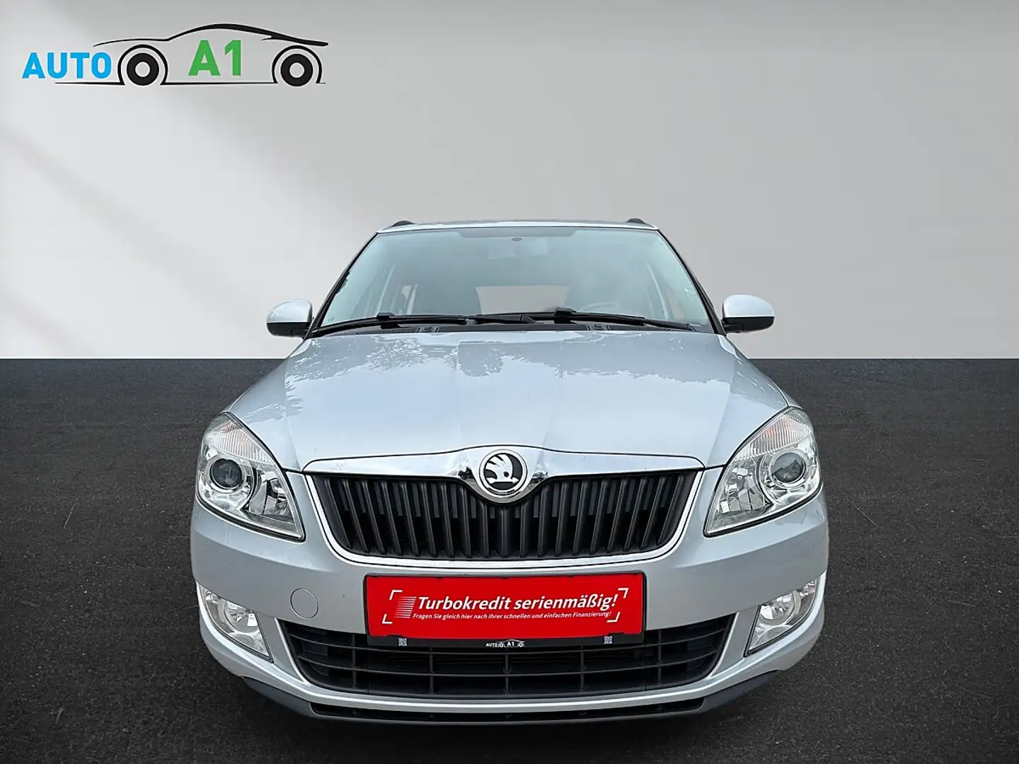Skoda Fabia Combi Ambition+ 1,2 Benziner Grau - 2