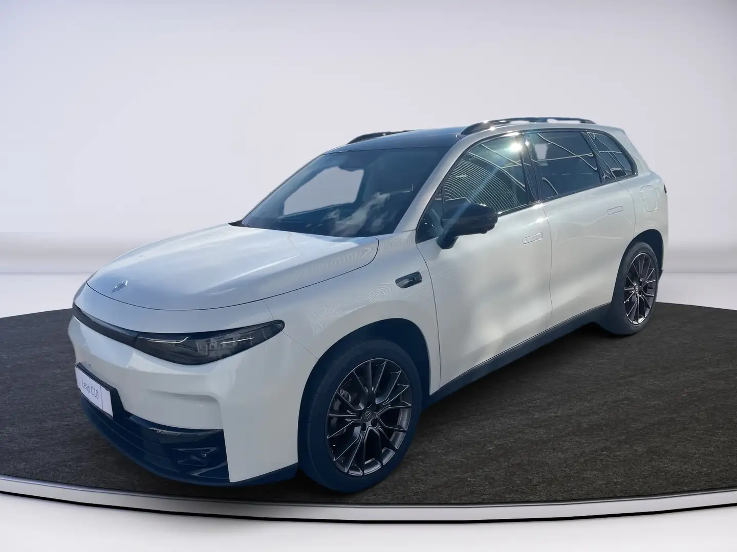 Leapmotor C10 Design Elektro 70kWh Weiß - 2