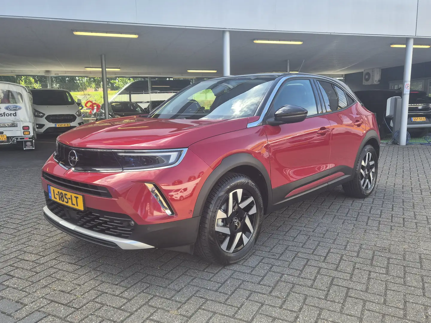 Opel Mokka 1.2 Turbo Business Elegance | Trekhaak | Achteruit Rood - 1