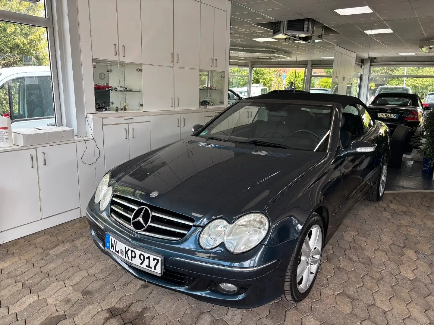 Mercedes-Benz CLK 200 Kompressor Cabrio, Autom! Avantgarde! Schwarz - 1