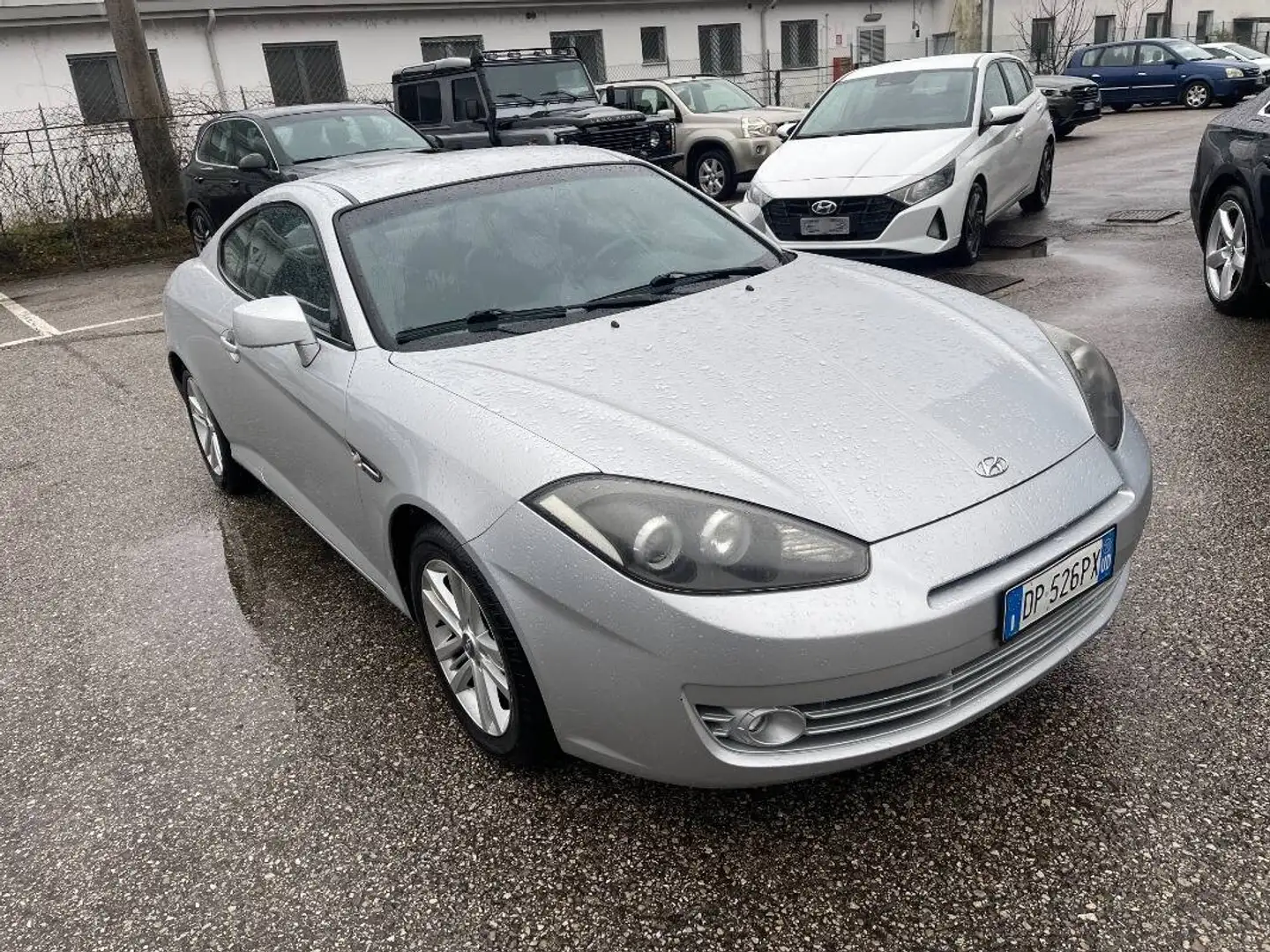 Hyundai Coupe Coupe 1.6 Active Solo 120.000KM Silber - 2
