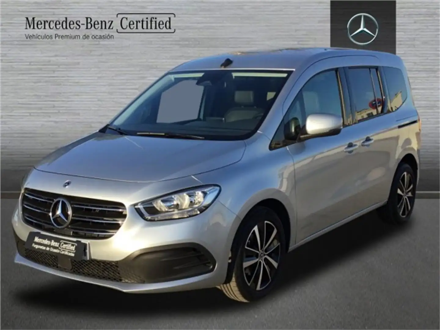 Mercedes-Benz T-Class 180d - 1