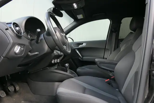 Audi A1 view 3