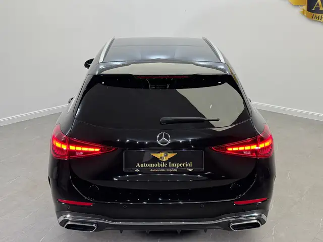 Mercedes-Benz C-Class view 6