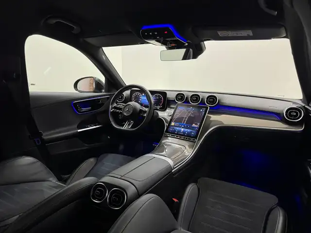 Mercedes-Benz C-Class view 9