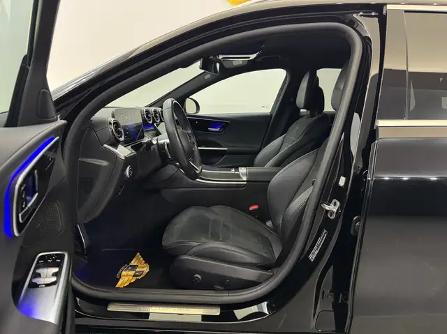 Mercedes-Benz C-Class view 12