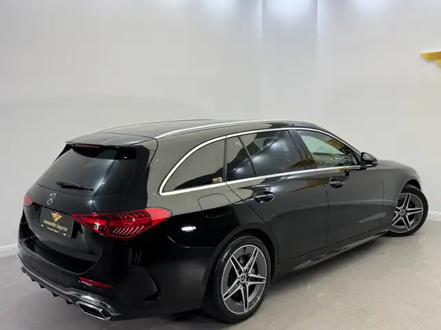 Mercedes-Benz C-Class view 4