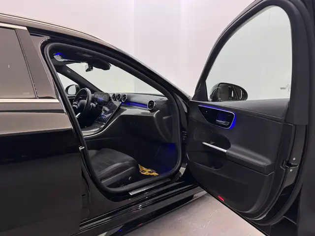 Mercedes-Benz C-Class view 15