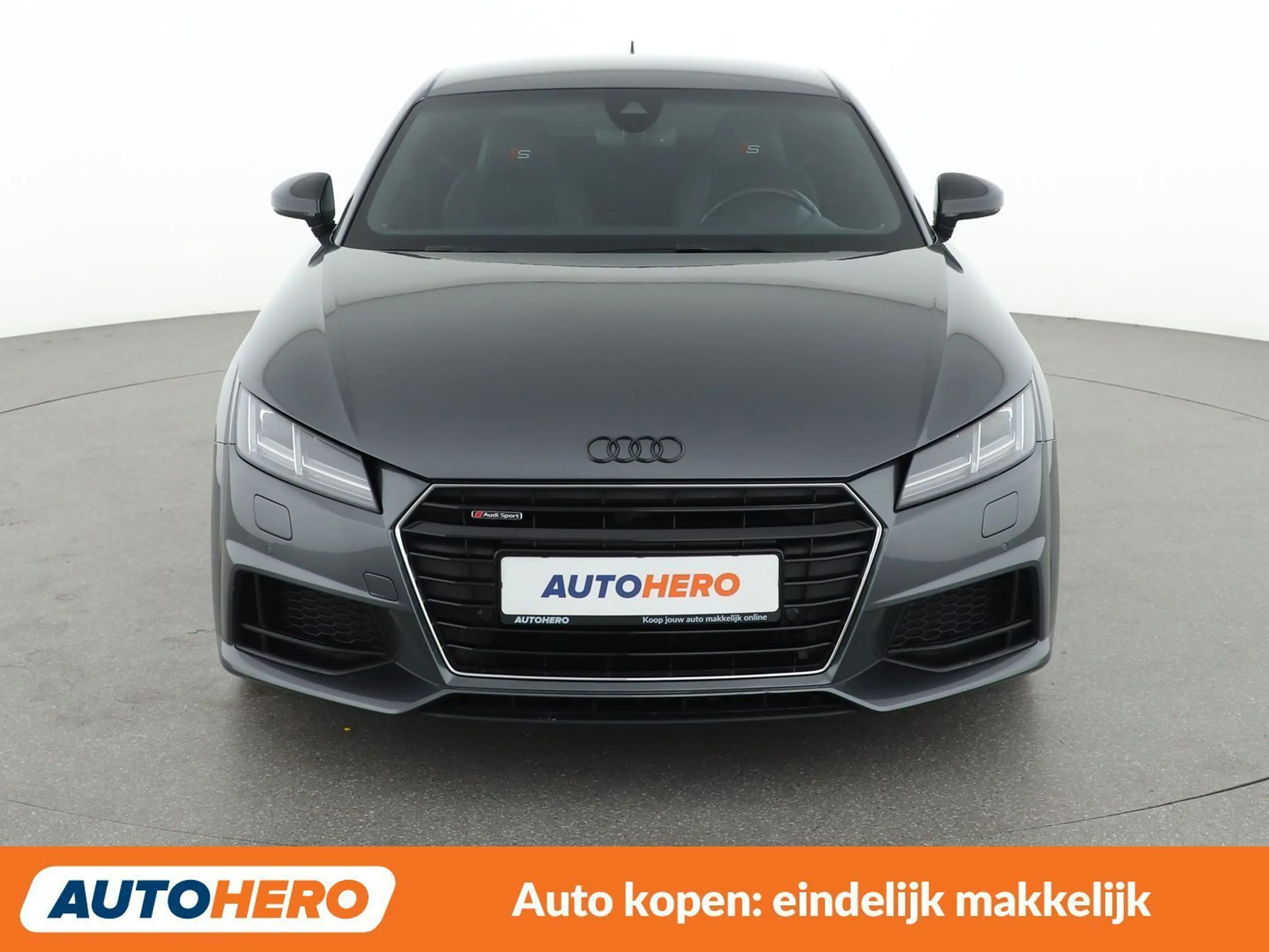 Audi TT 2.0 TFSI quattro S line — photo 9