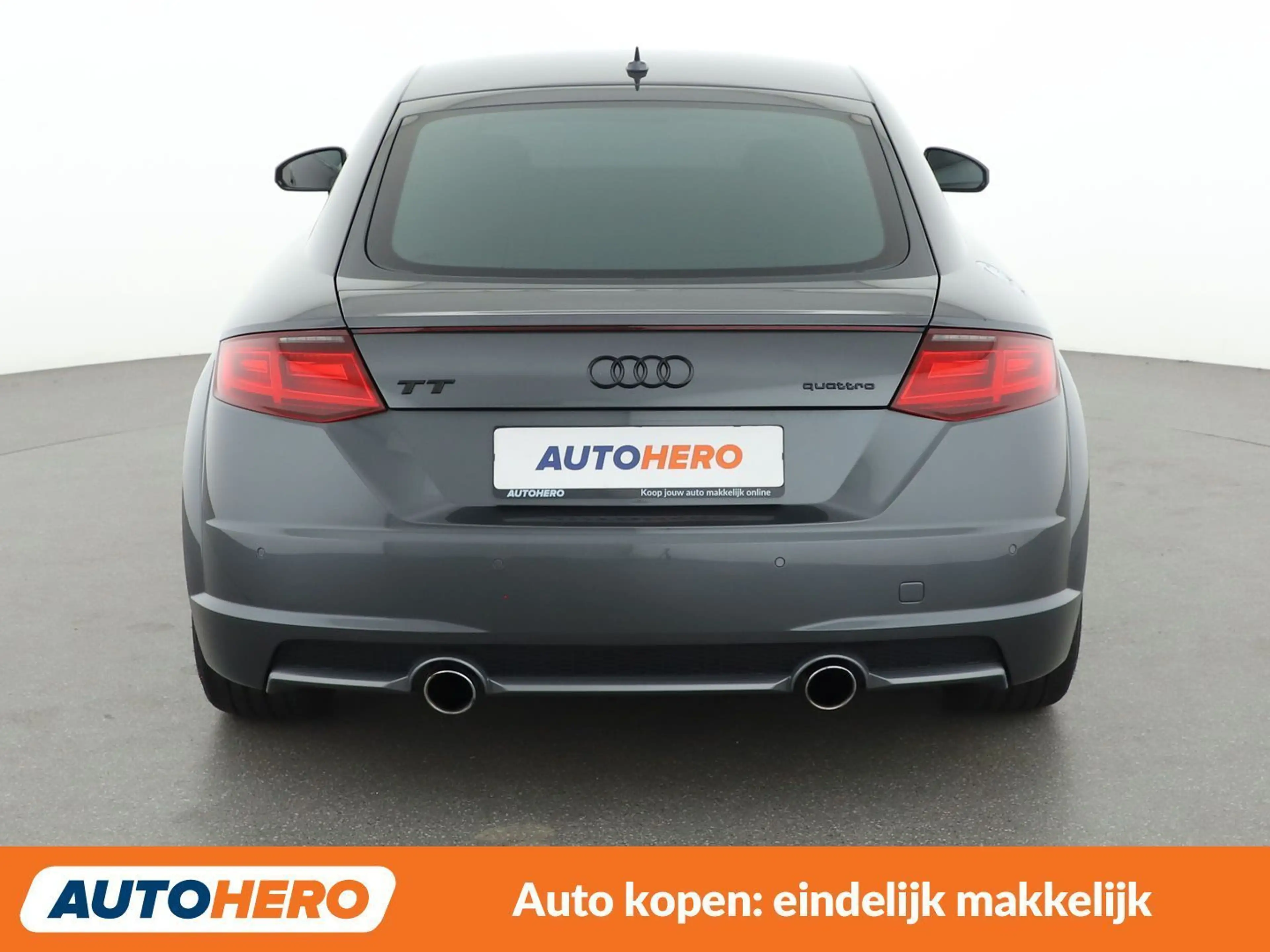 Audi TT 2.0 TFSI quattro S line — photo 5