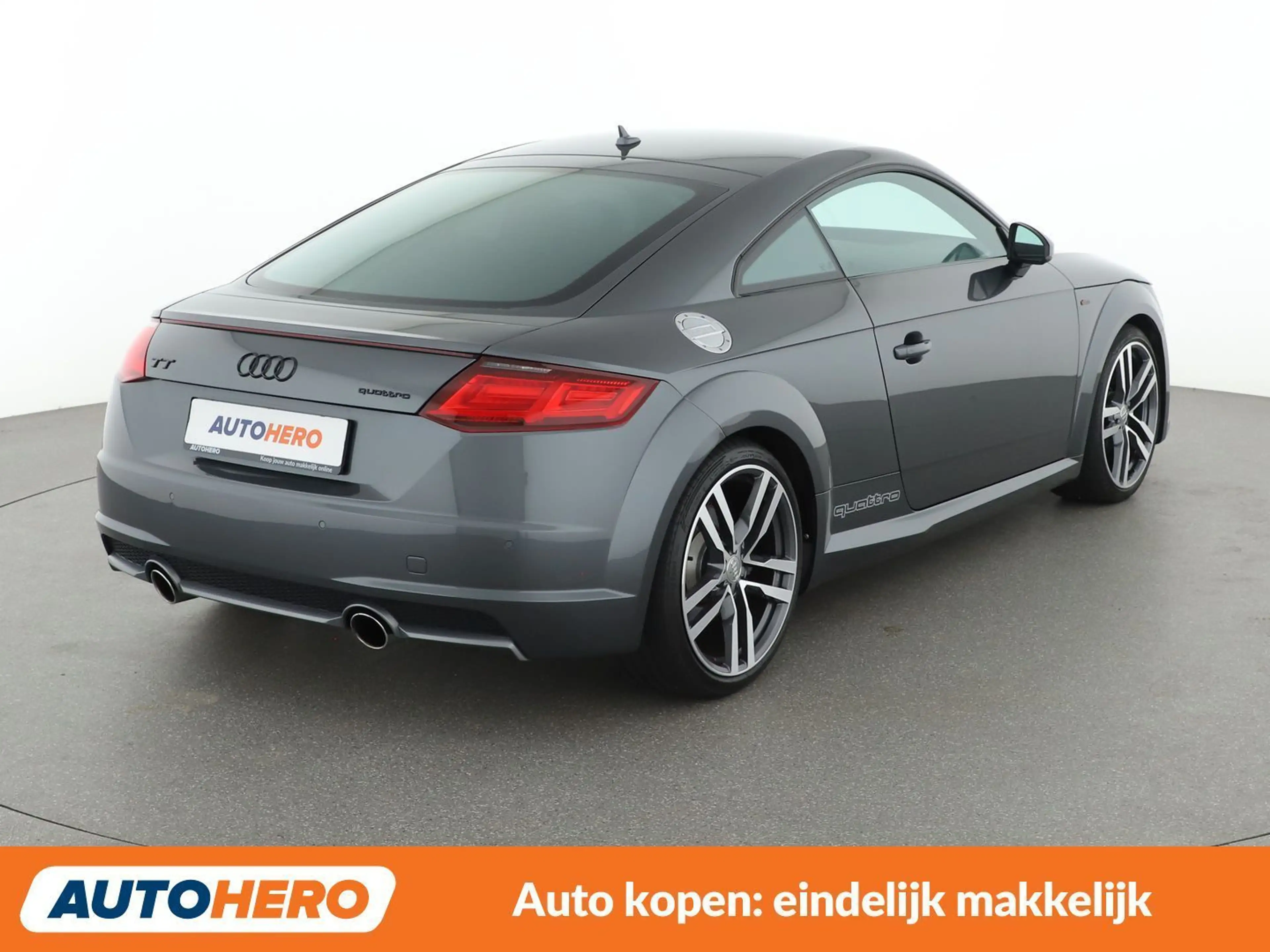 Audi TT 2.0 TFSI quattro S line — photo 6