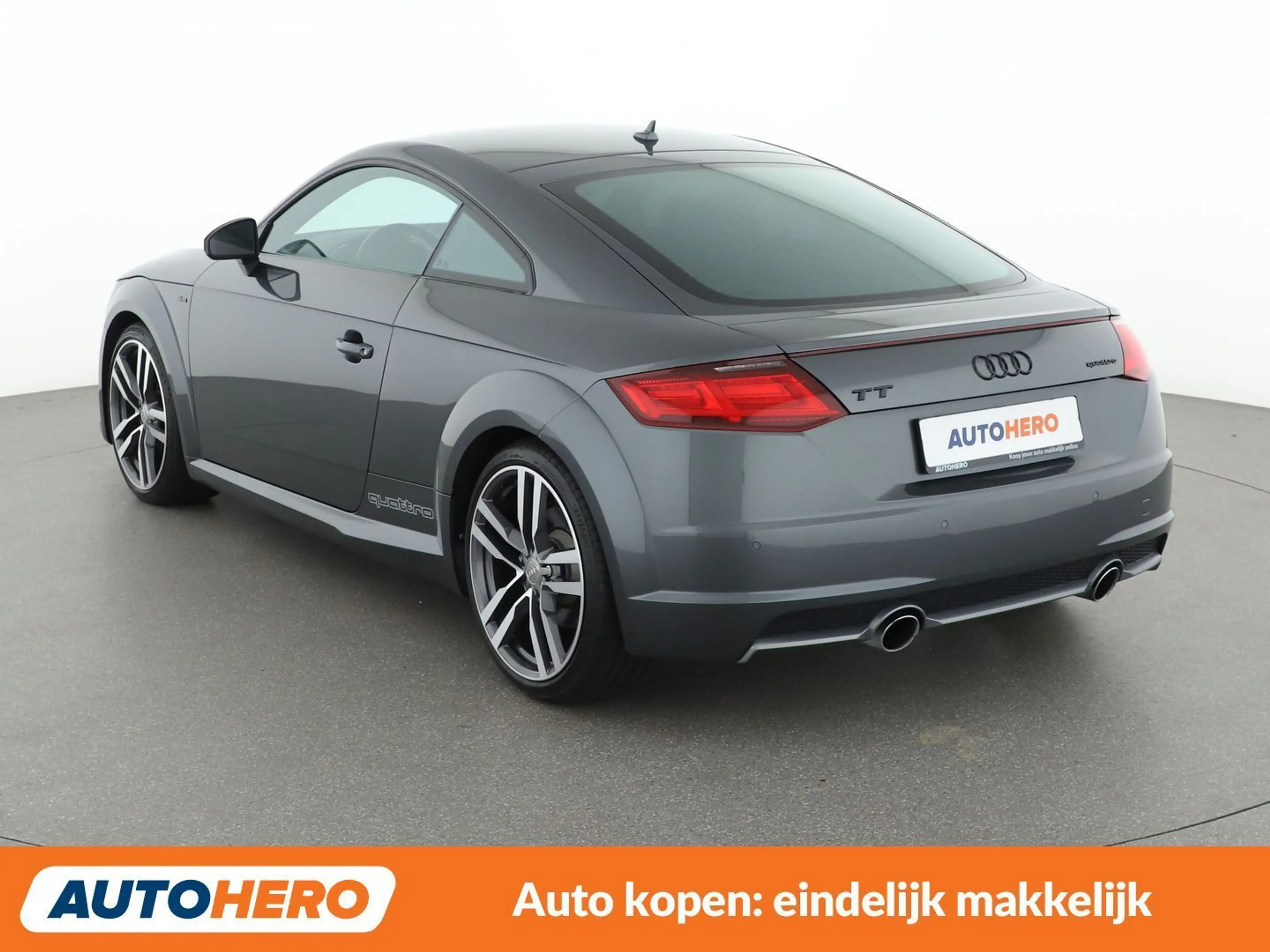 Audi TT 2.0 TFSI quattro S line — photo 4
