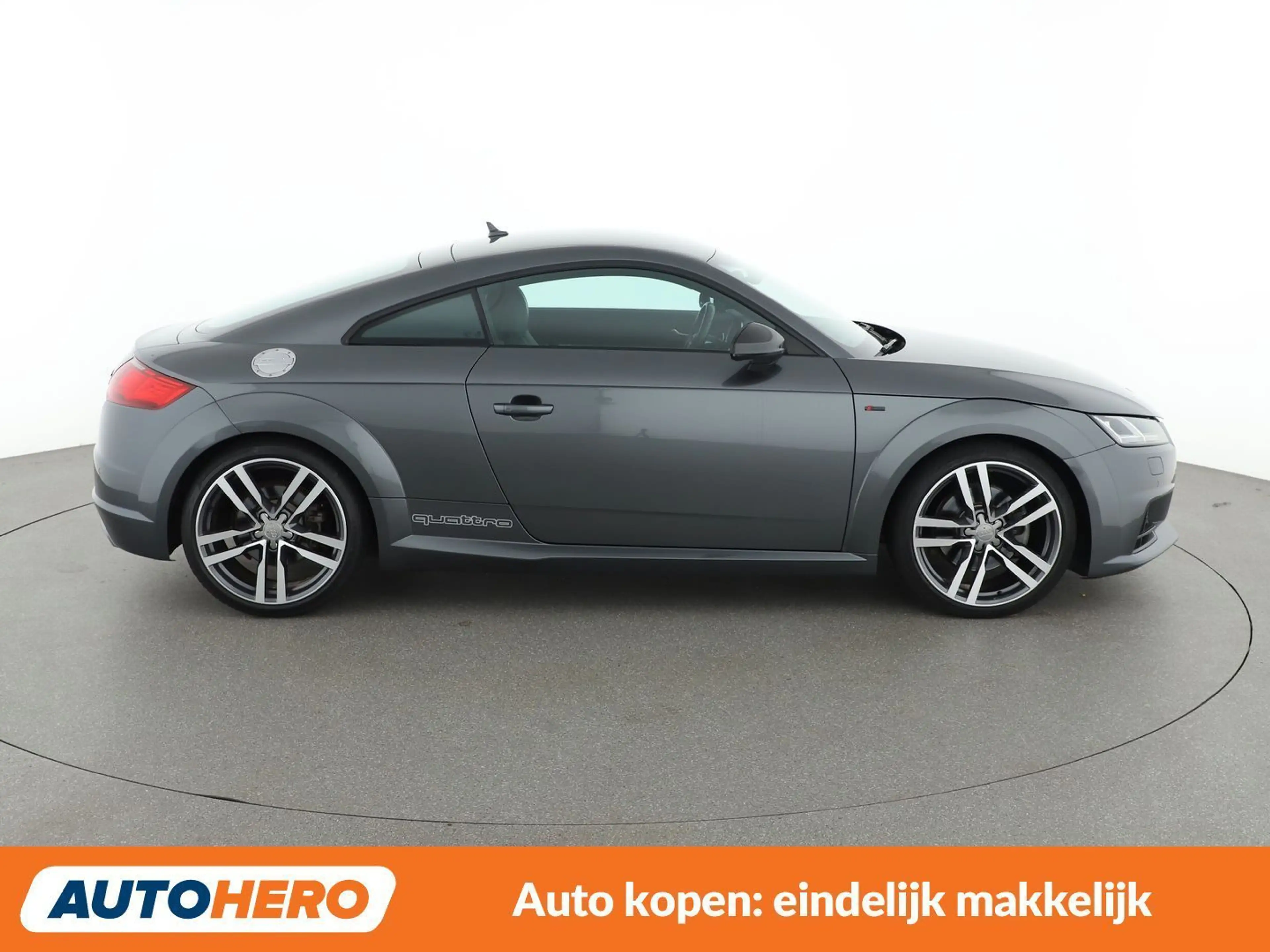 Audi TT 2.0 TFSI quattro S line — photo 7