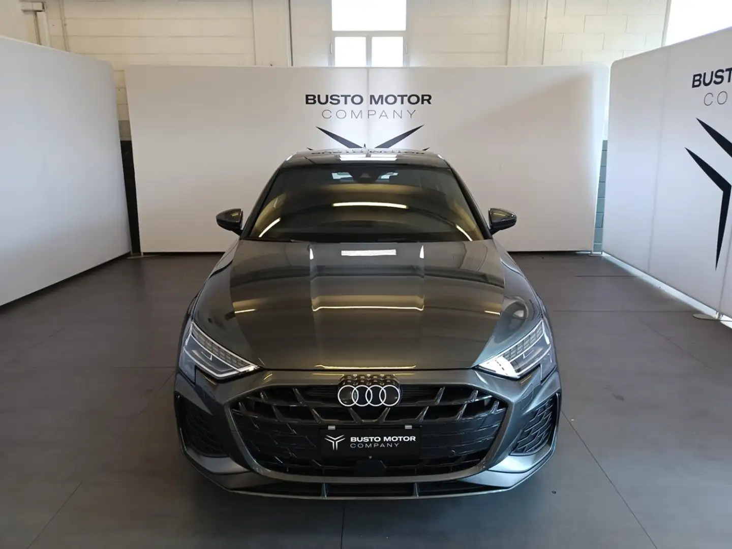 Audi A3 SPB TFSI 110 kW S tronic S line edition +IVA Grigio - 2