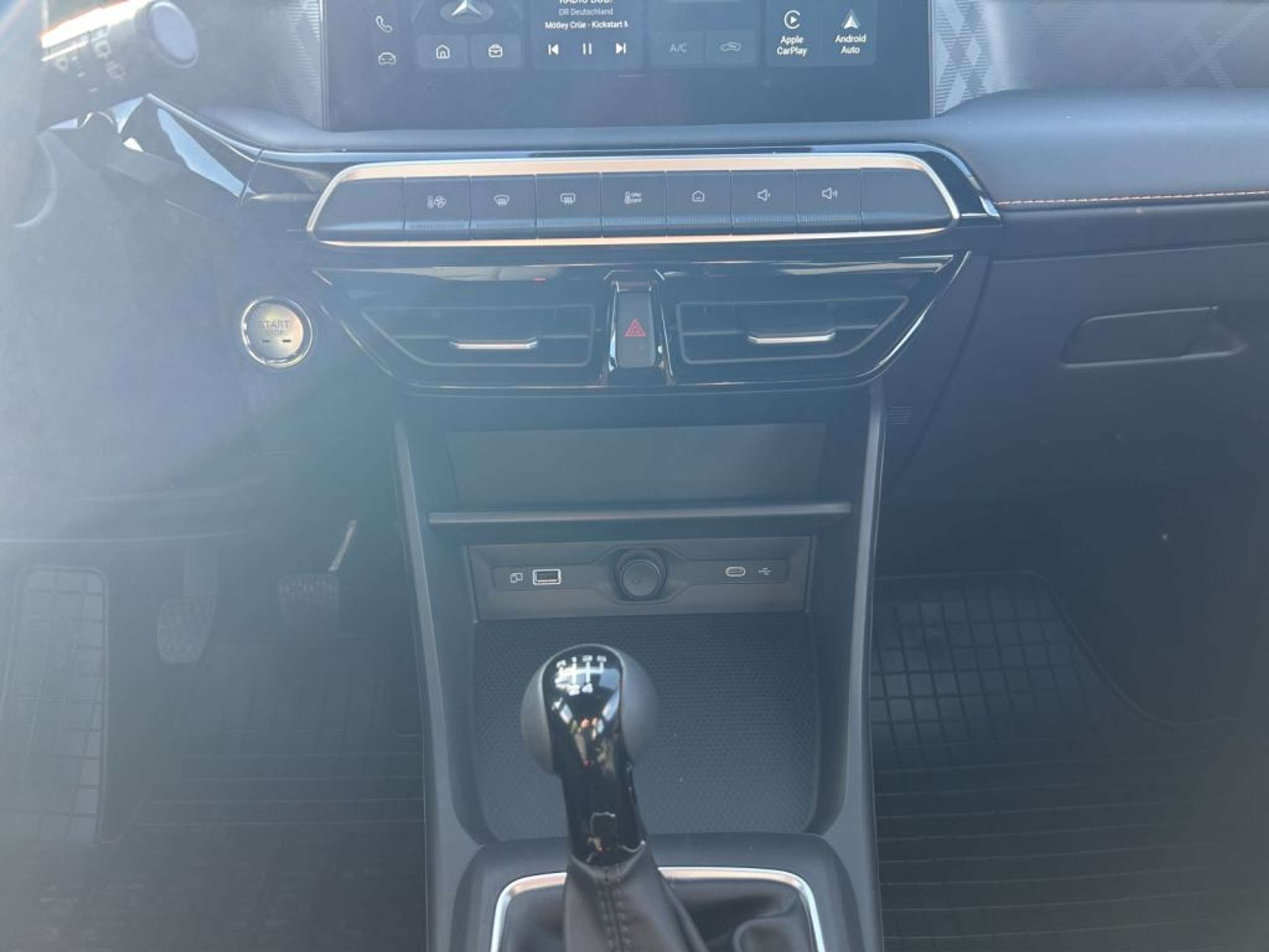 Fahrzeugabbildung MG MG3 COM *KLIMA *ACC *CAR-PLAY *FCW - mit KI generiert/bearbeitet