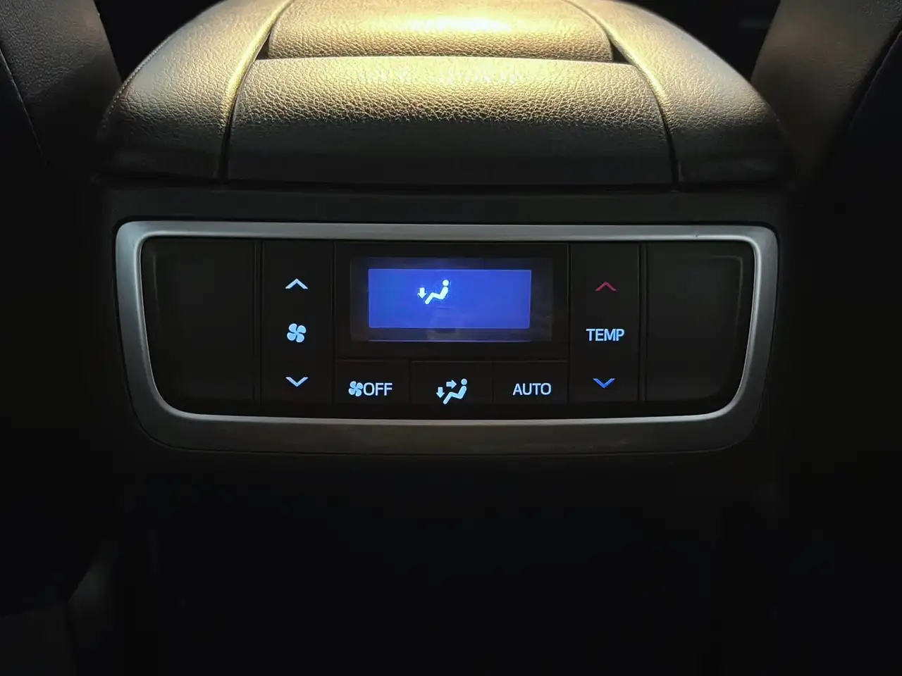 Toyota Highlander снимка Toyota Highlander