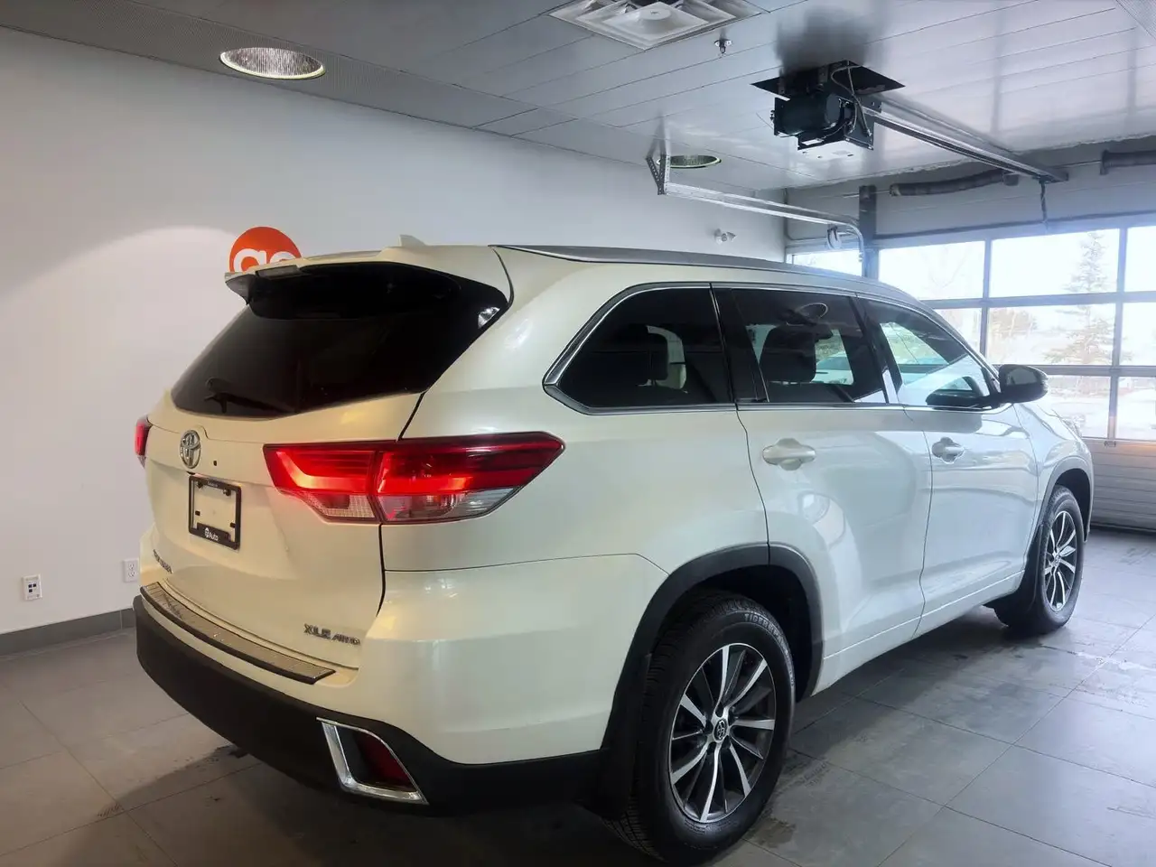 Toyota Highlander снимка Toyota Highlander
